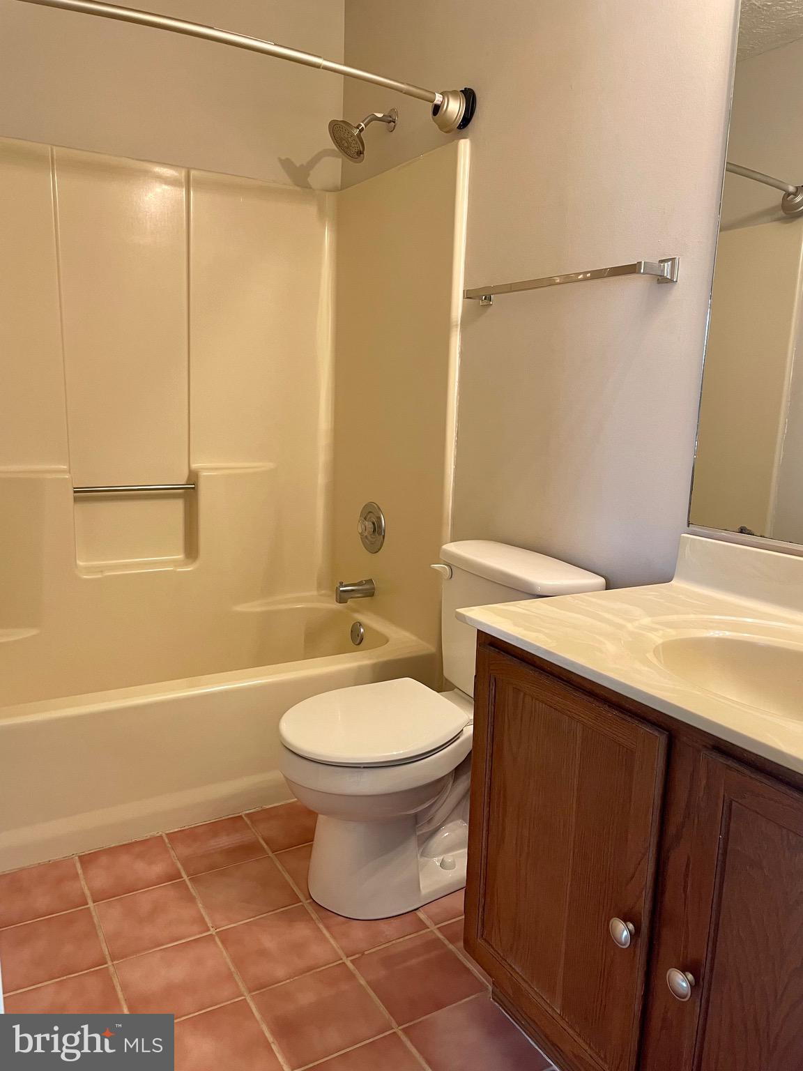 MALLARDS LANDING - Residential Lease