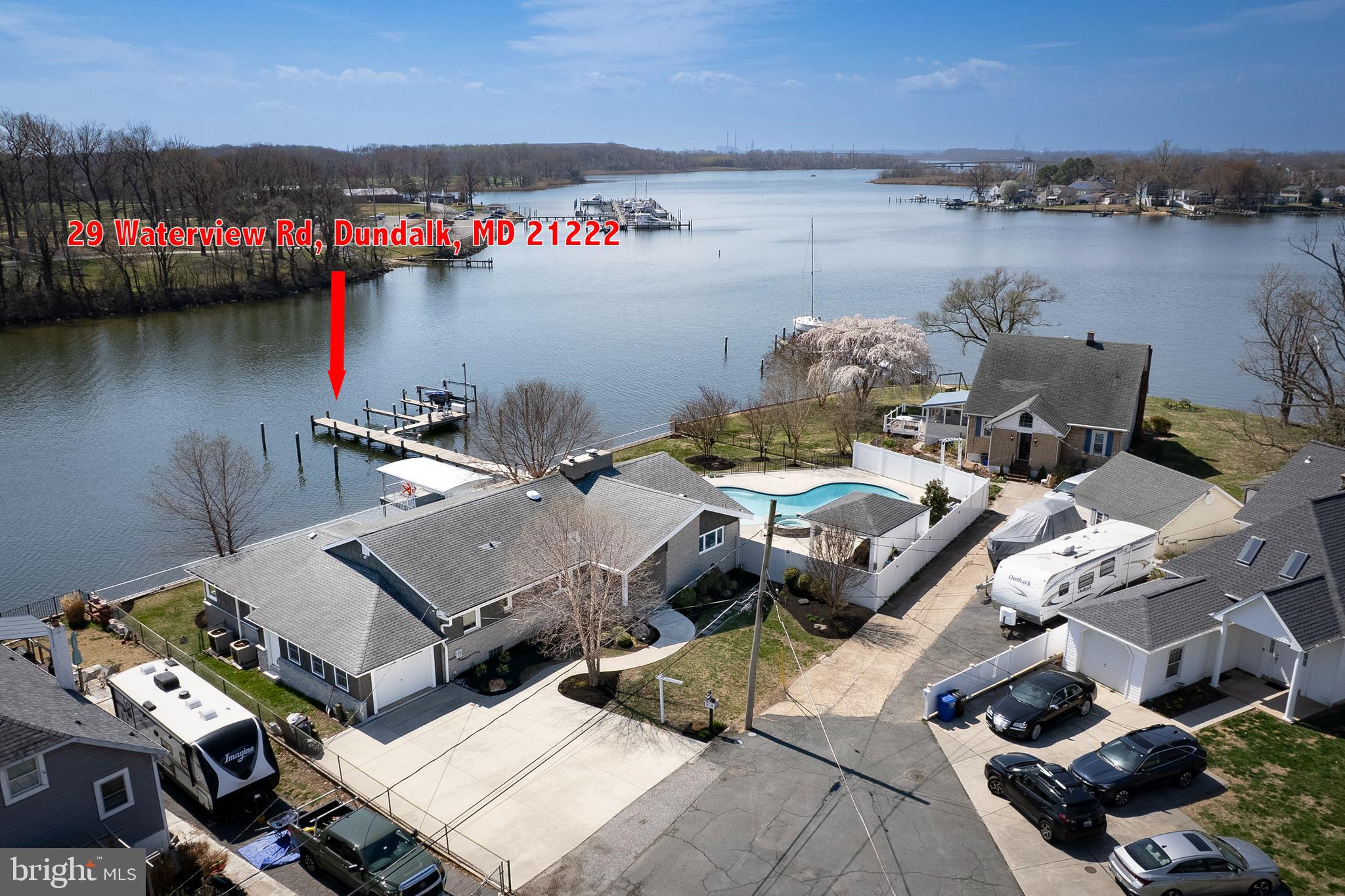 PERRY POINT - Residential