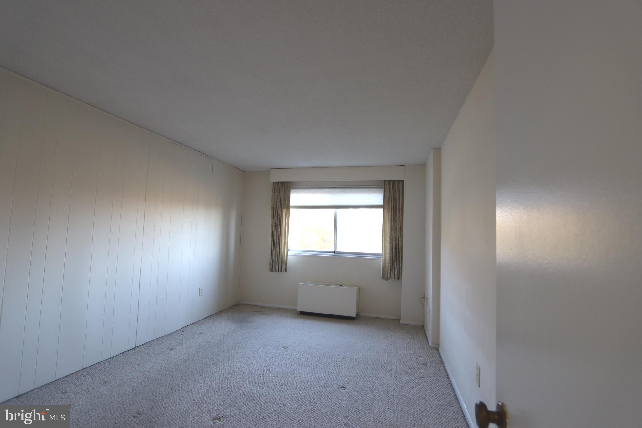 HUNTING CREEK CLUB CONDOMINIUMS - Residential