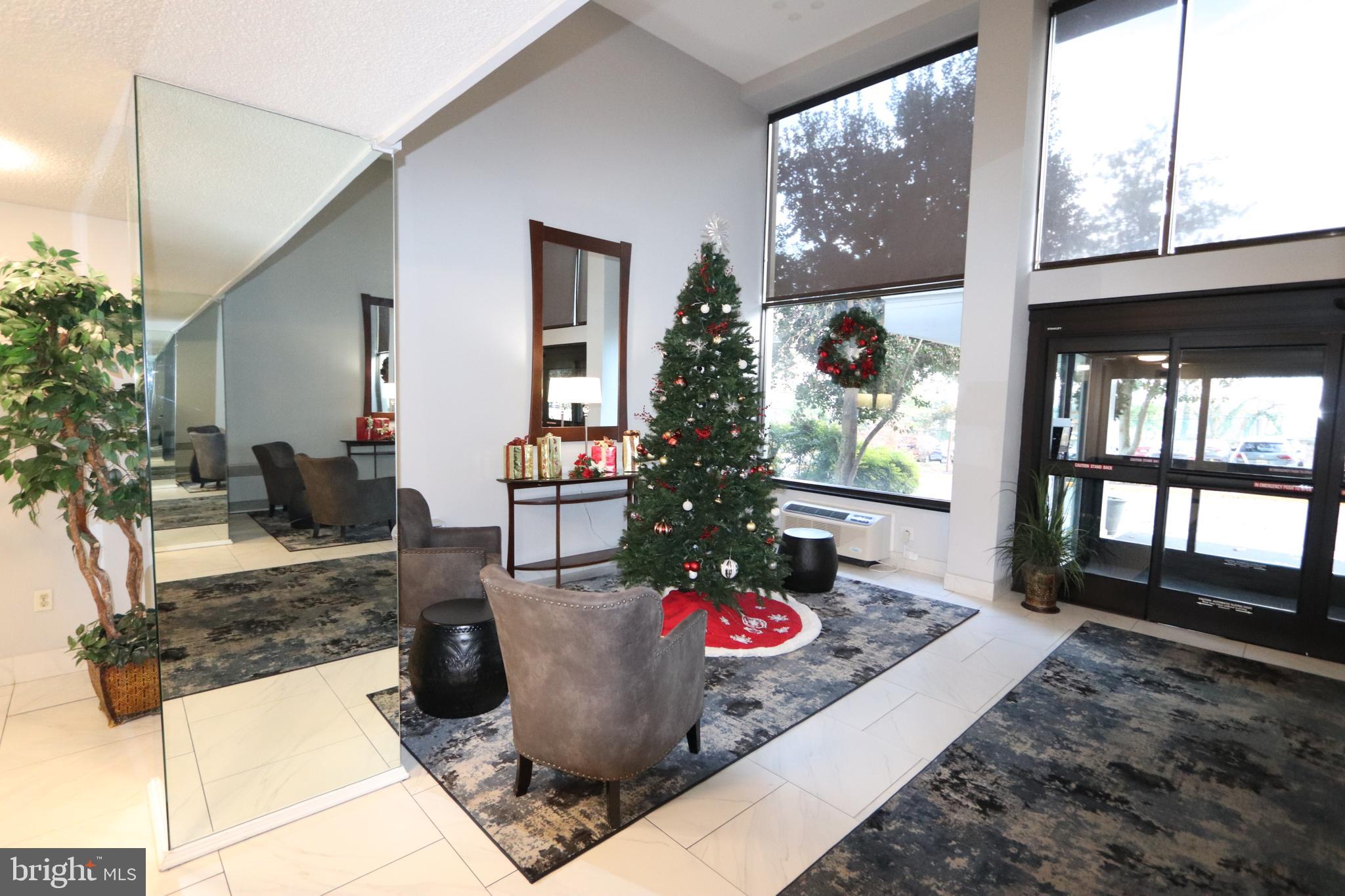 HUNTING CREEK CLUB CONDOMINIUMS - Residential