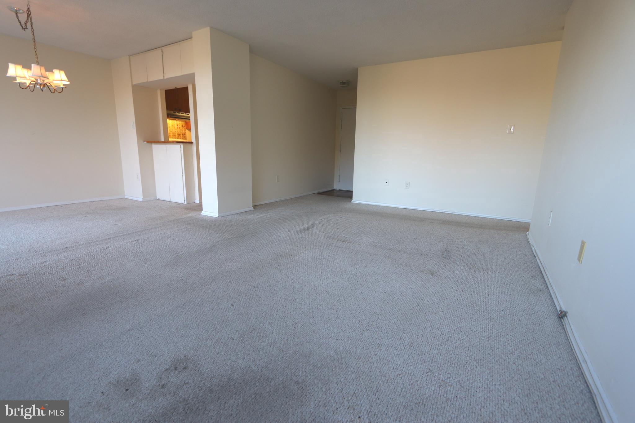 HUNTING CREEK CLUB CONDOMINIUMS - Residential