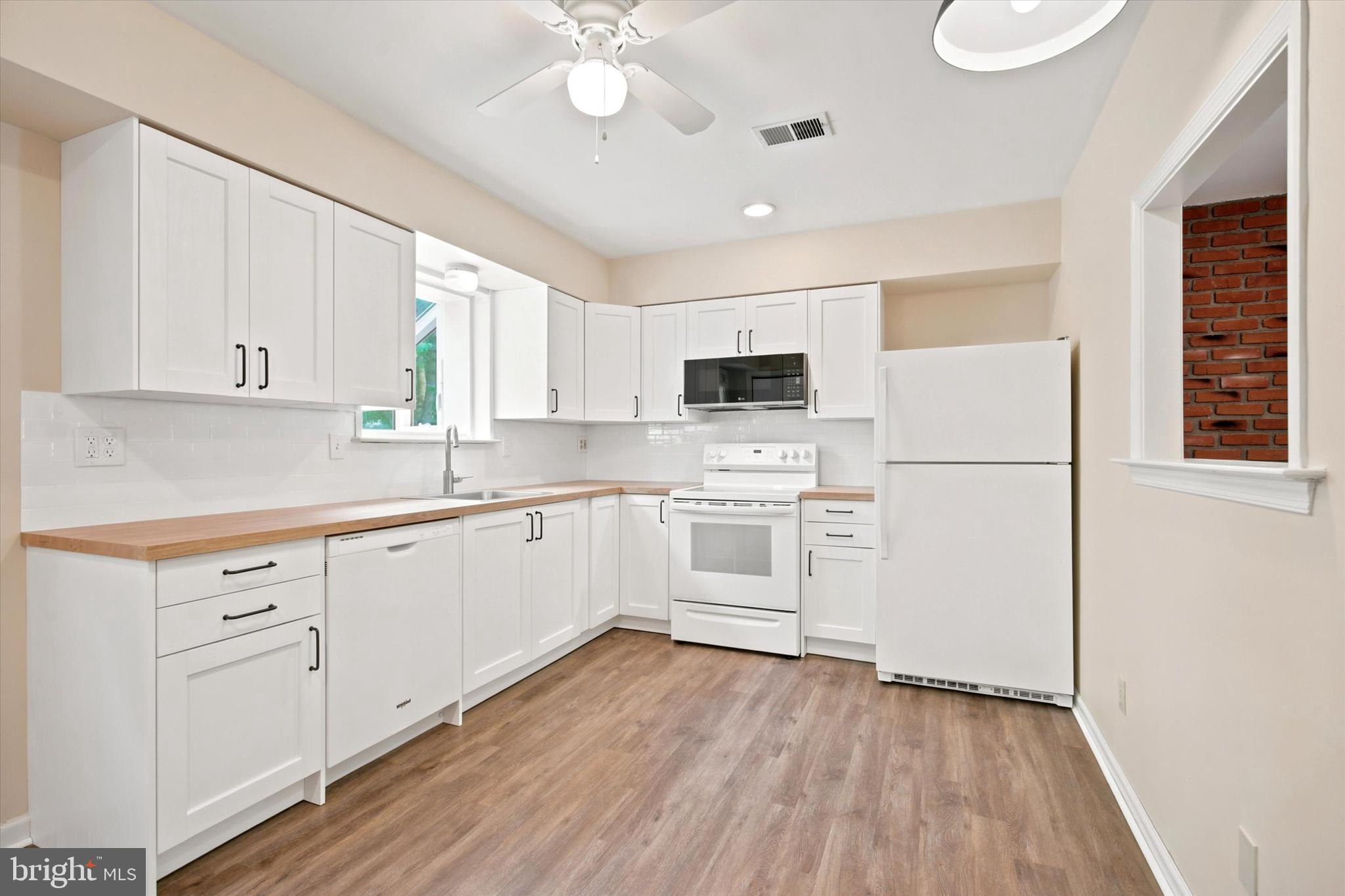 BRYN ERIN - Residential