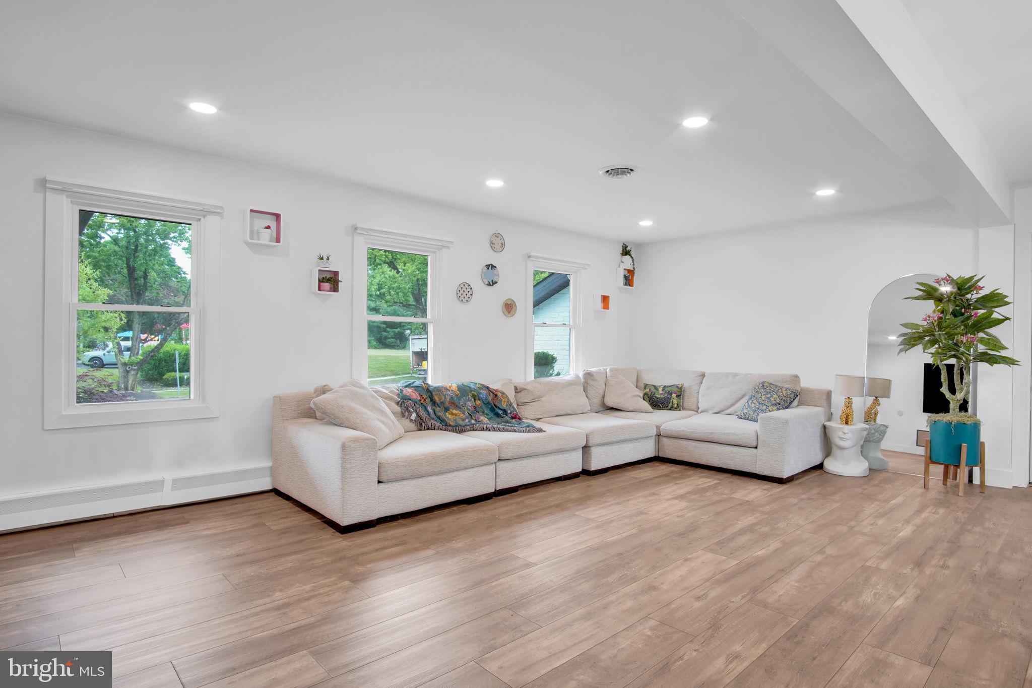 DERRY TOWNSHIP - Residential