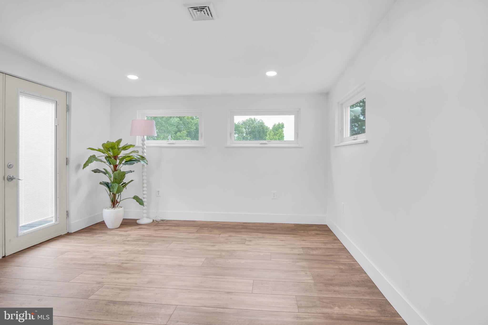 DERRY TOWNSHIP - Residential