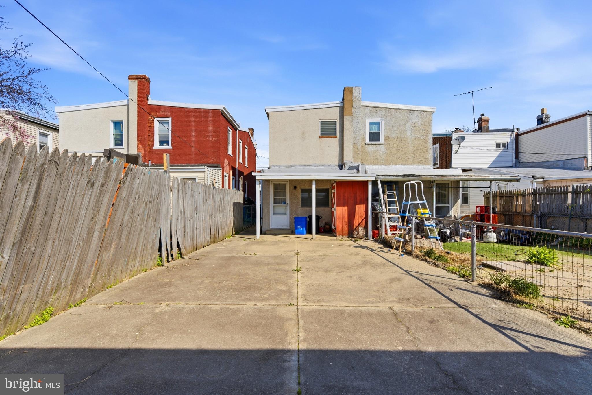 BRIDESBURG - Residential