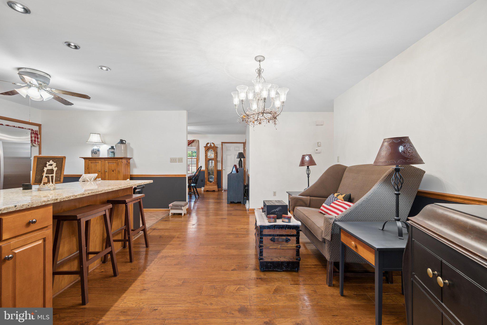 POTOMAC MANOR - Residential