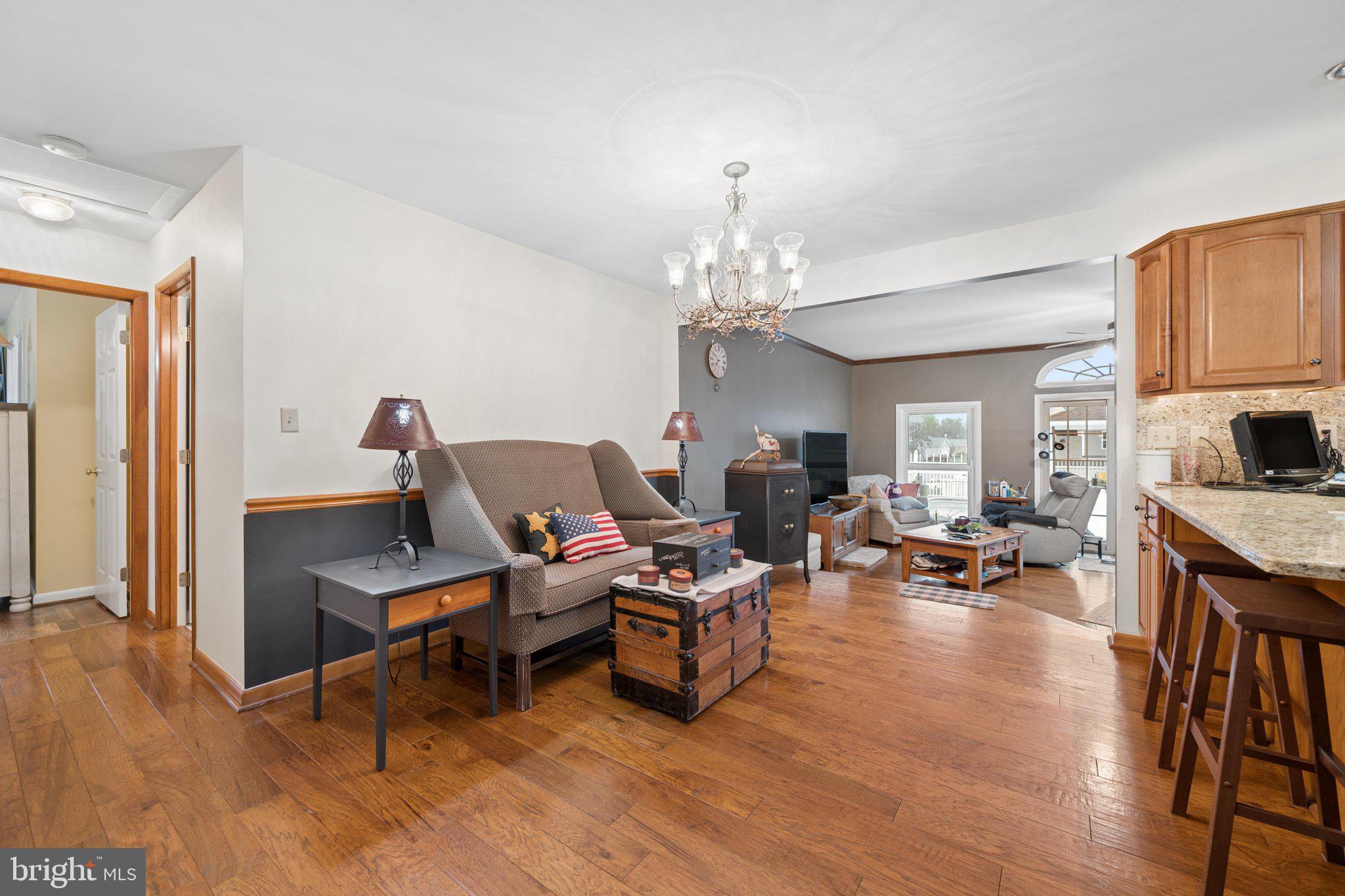 POTOMAC MANOR - Residential