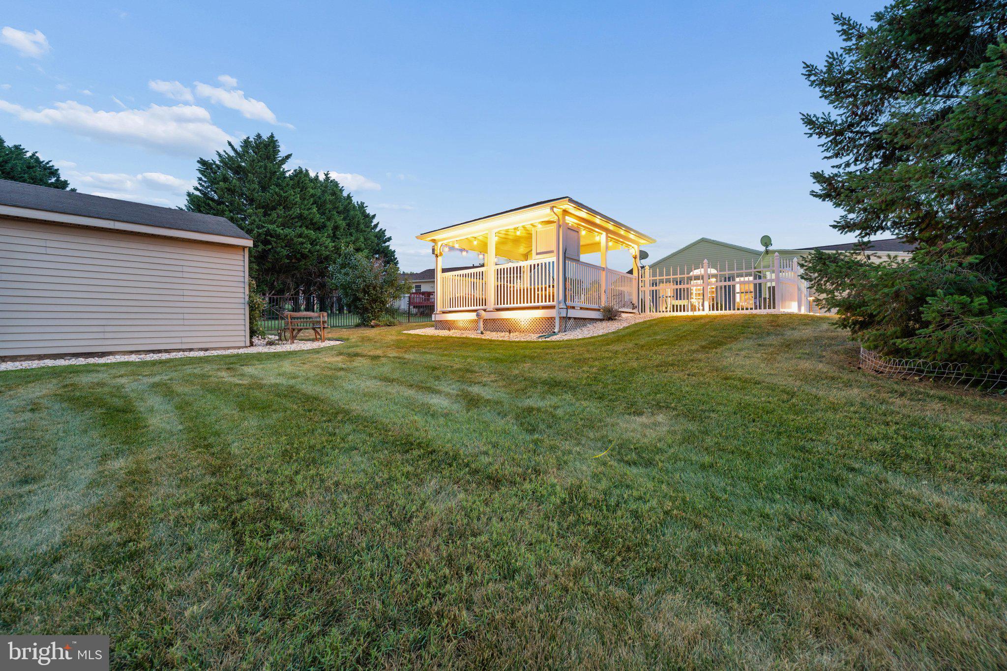 POTOMAC MANOR - Residential