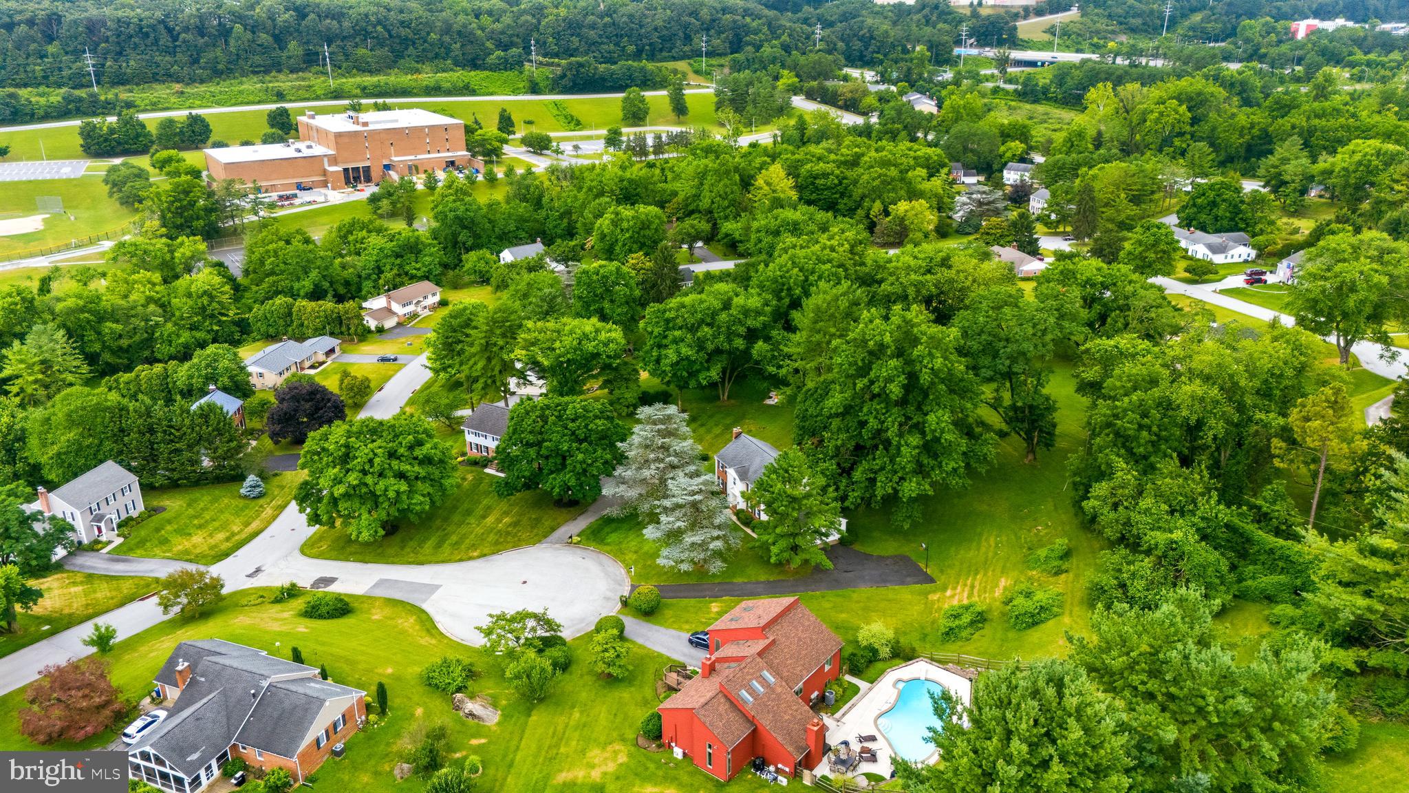 HUNT CLUB FARMS - Residential