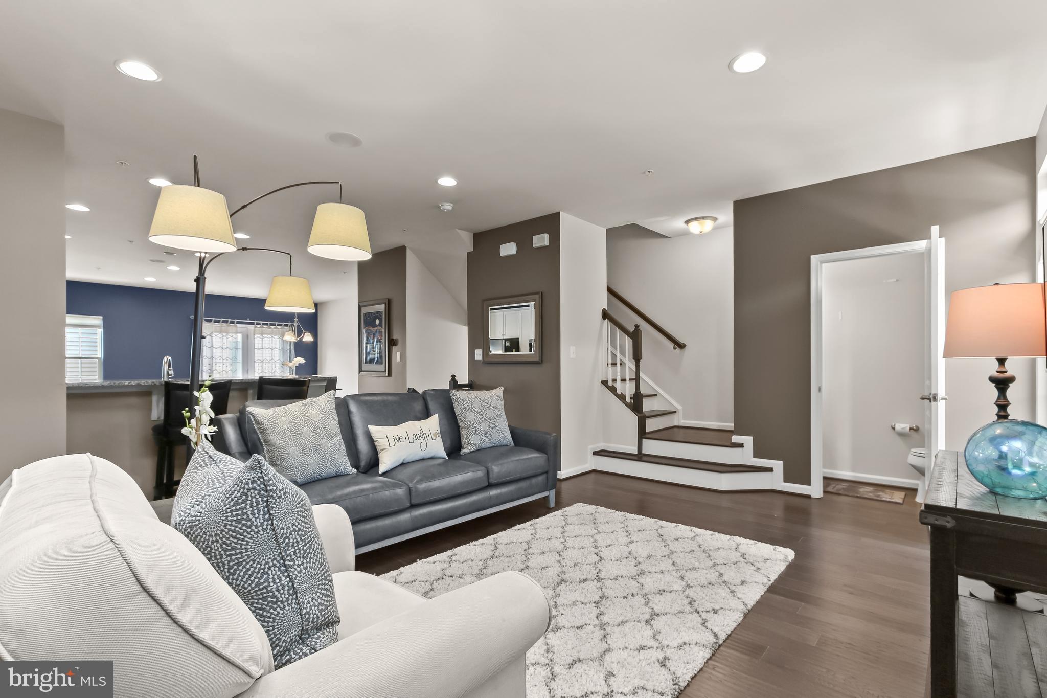 WESTSIDE - Residential