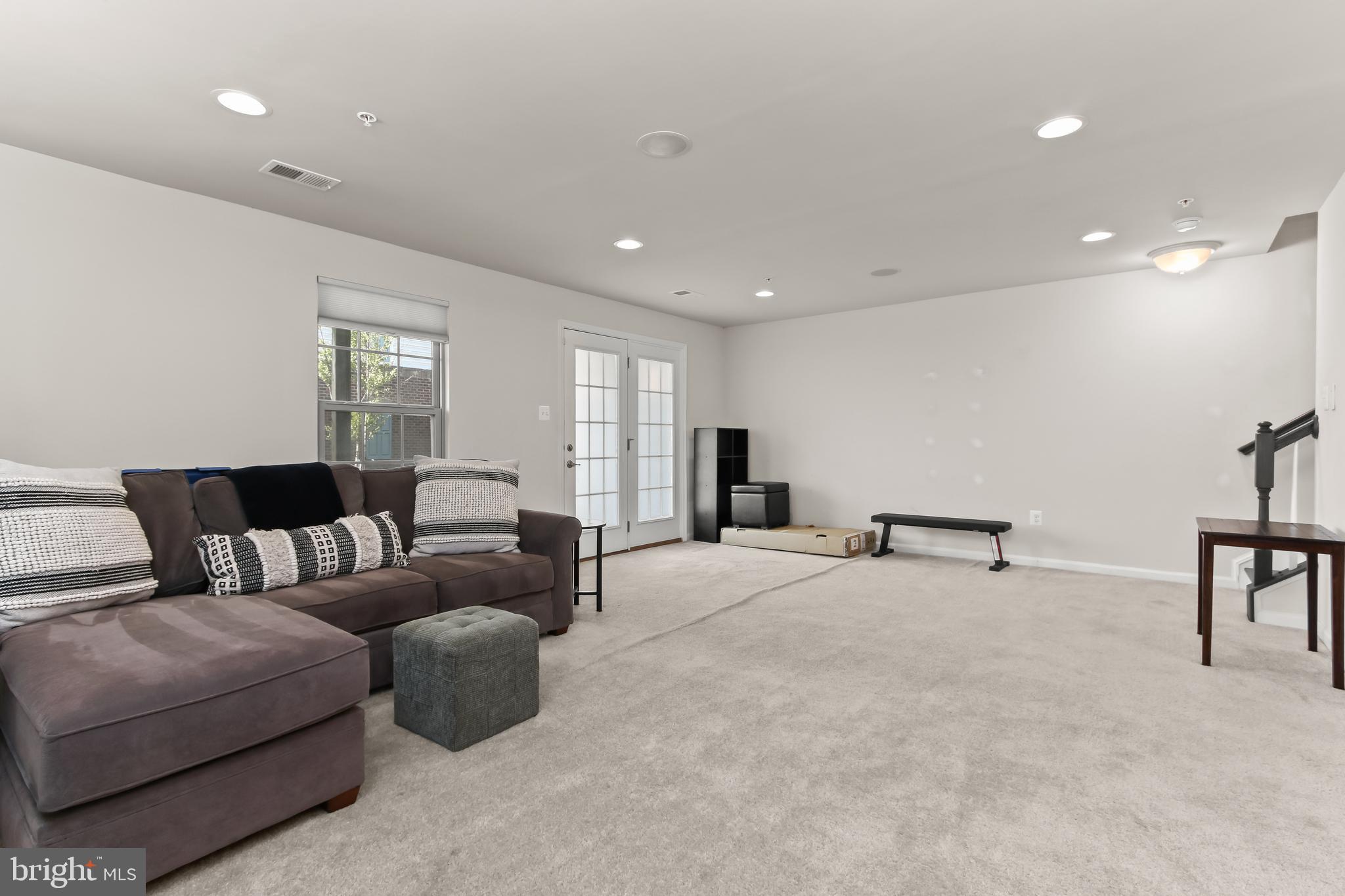 WESTSIDE - Residential