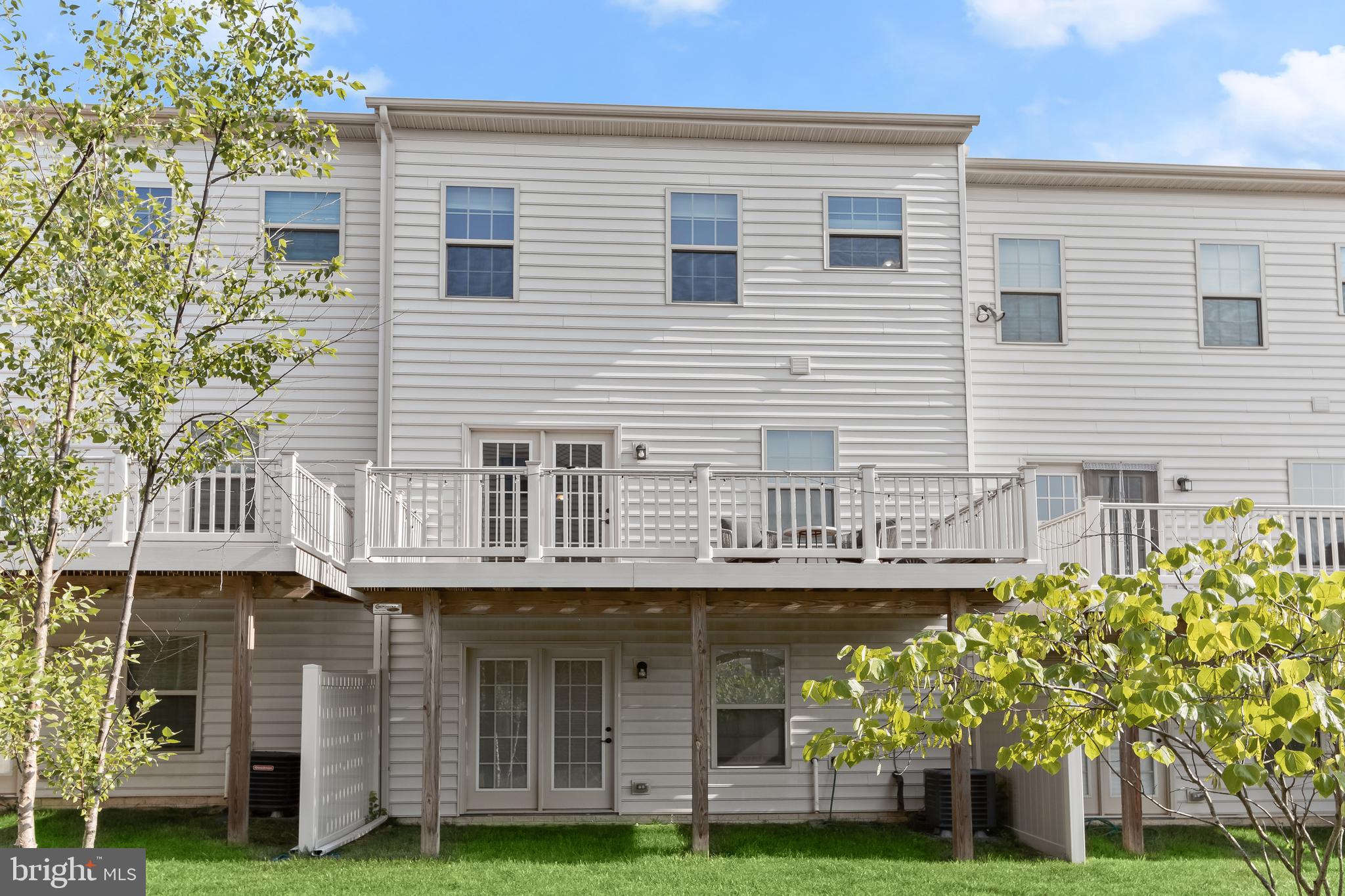 WESTSIDE - Residential