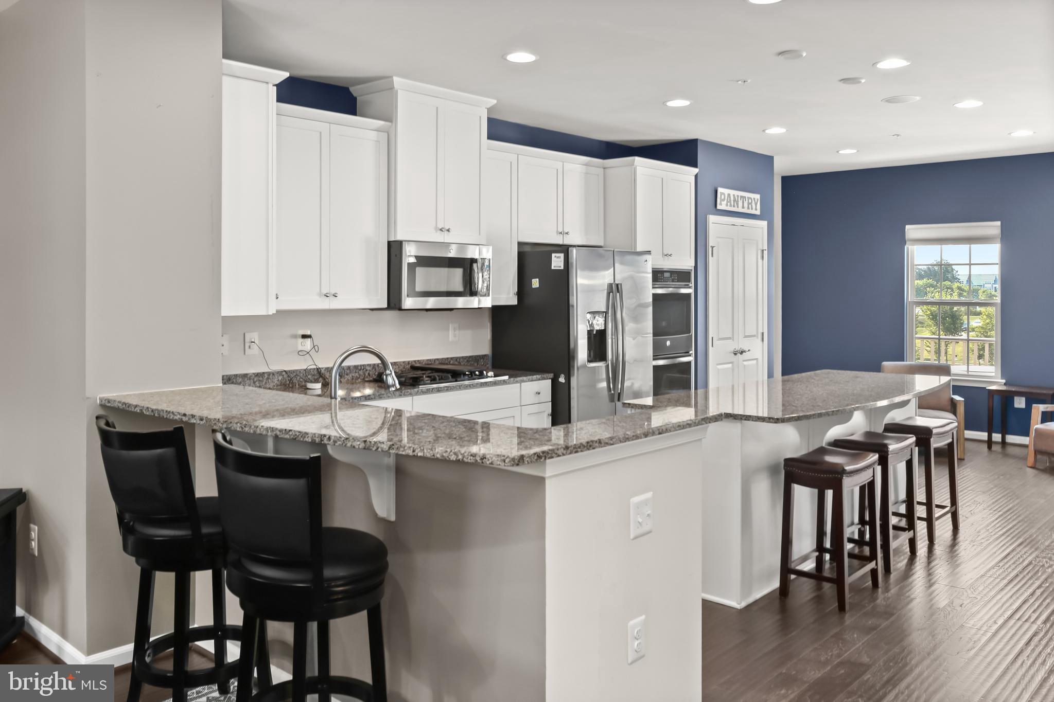 WESTSIDE - Residential