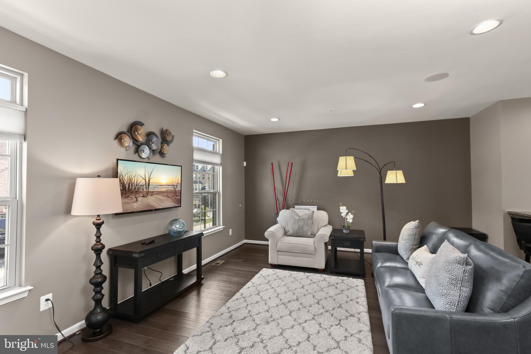 WESTSIDE - Residential