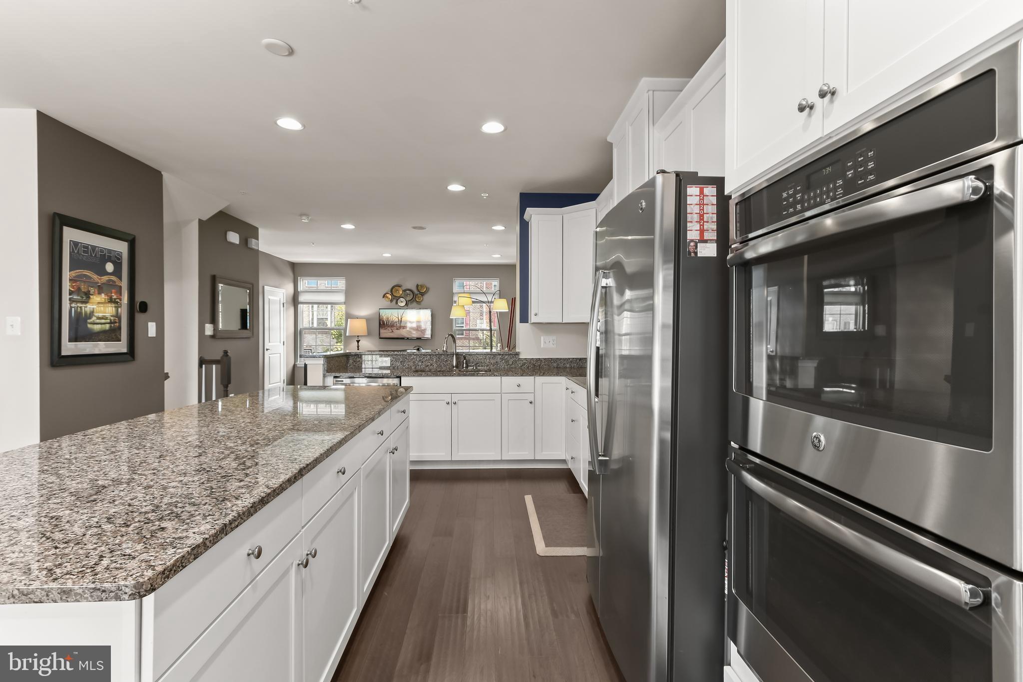 WESTSIDE - Residential