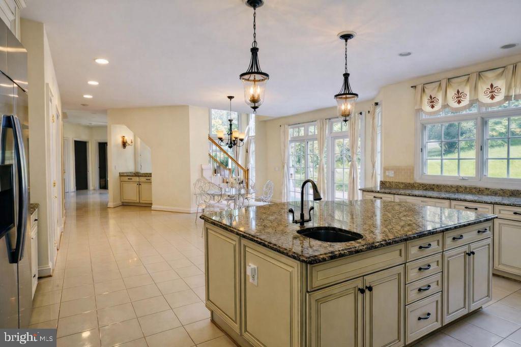 BEACON HILL - Residential