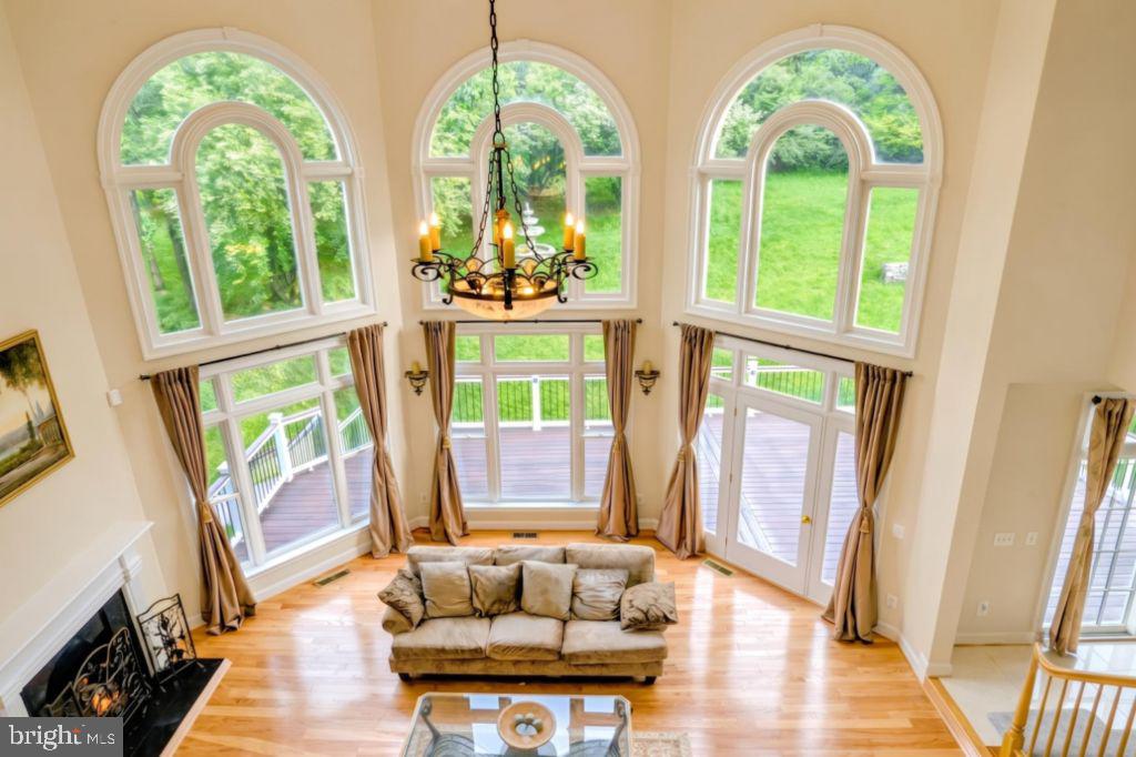 BEACON HILL - Residential