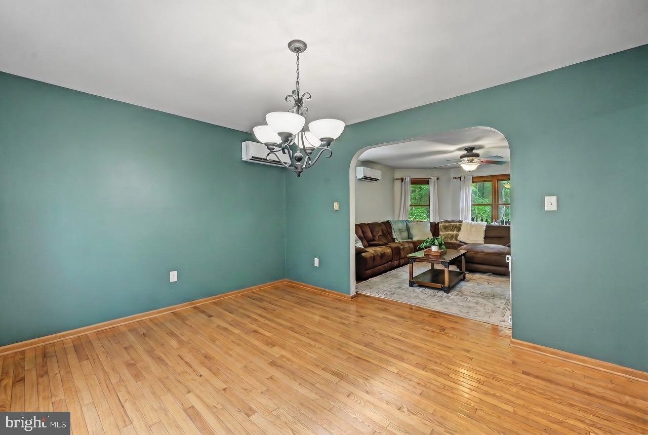 OLD MCMICHAELS ESTATES - Residential