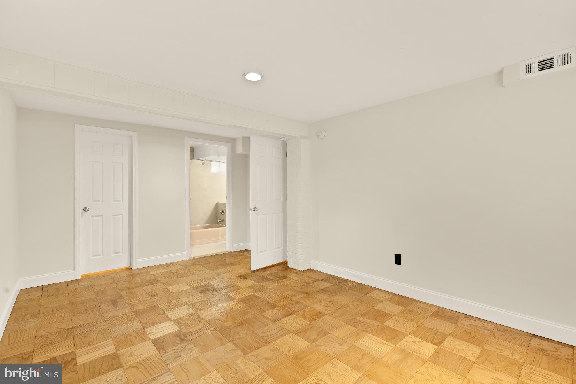 NORTH BETHESDA GROVE - Residential