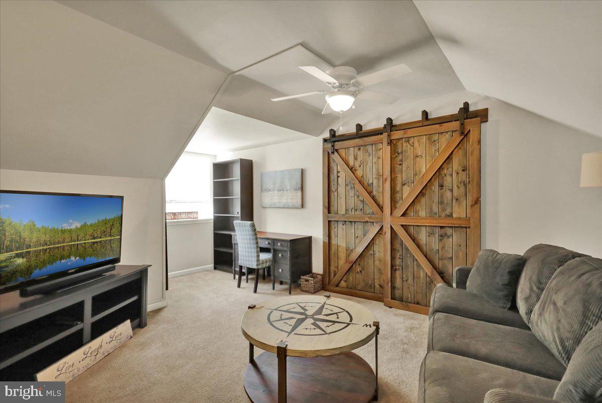 THOMAS GARDENS - Residential