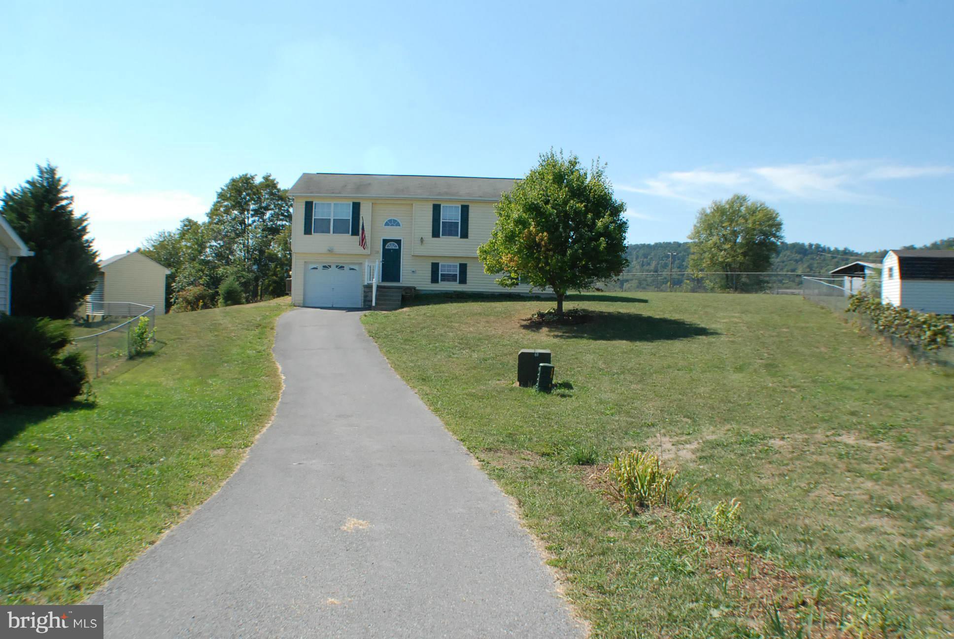 FORT HILL FARMS - Residential