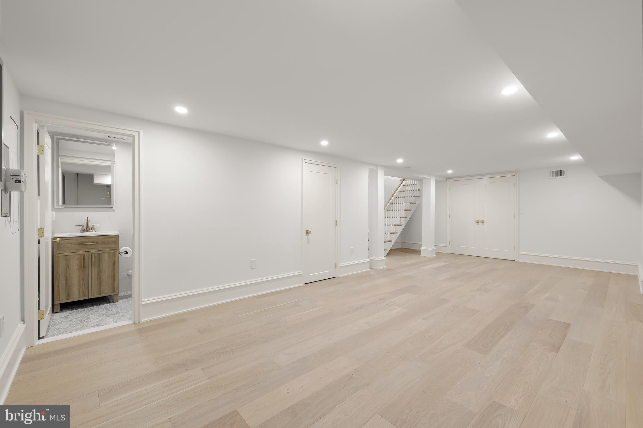 GEORGETOWN - Residential