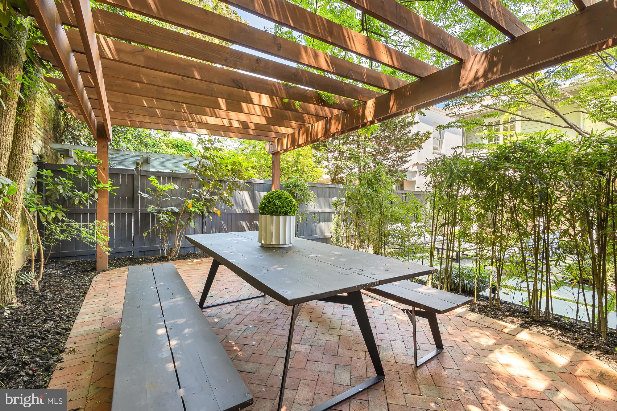 GEORGETOWN - Residential