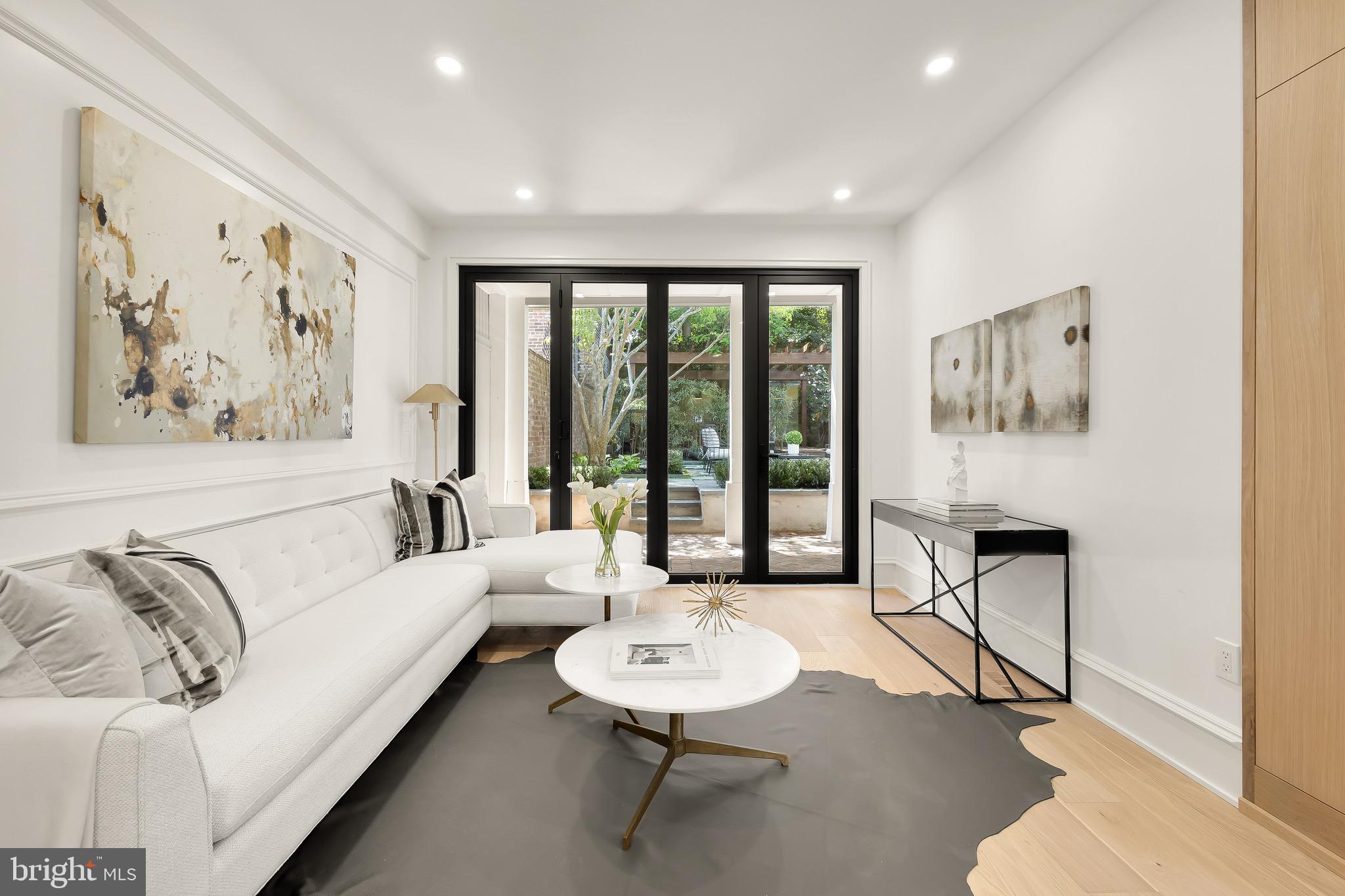 GEORGETOWN - Residential