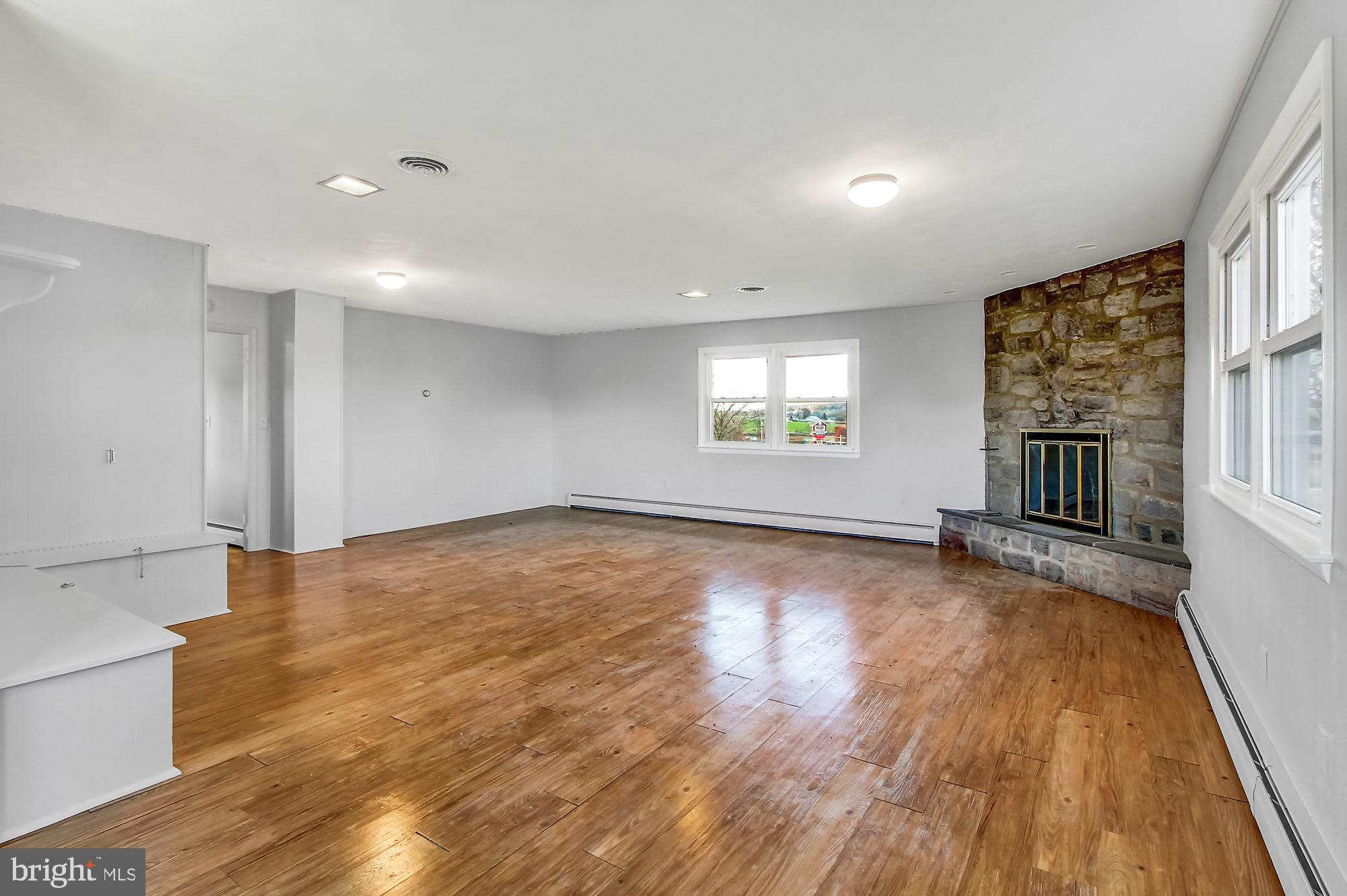MYERSTOWN AREA - Residential