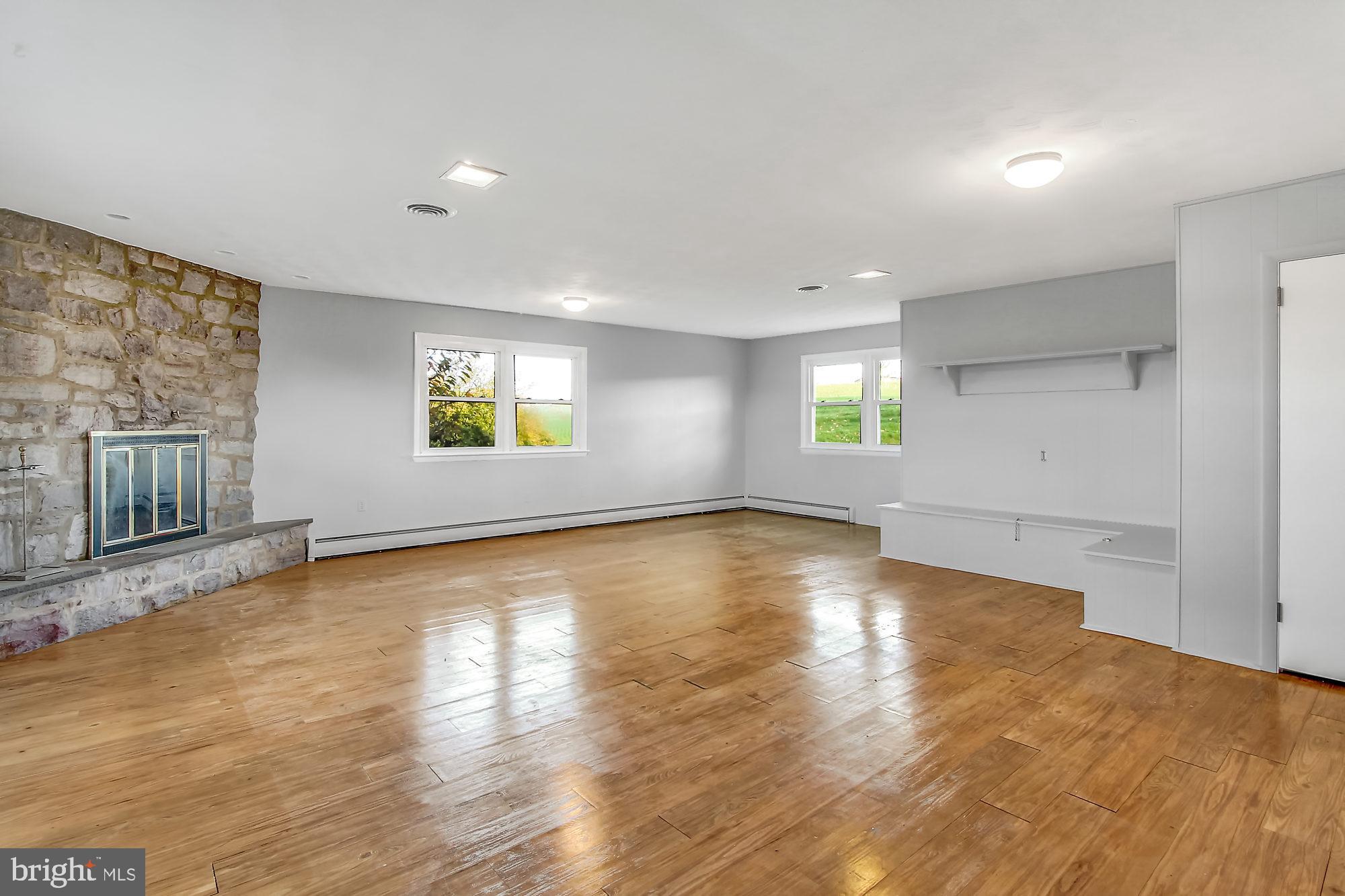 MYERSTOWN AREA - Residential