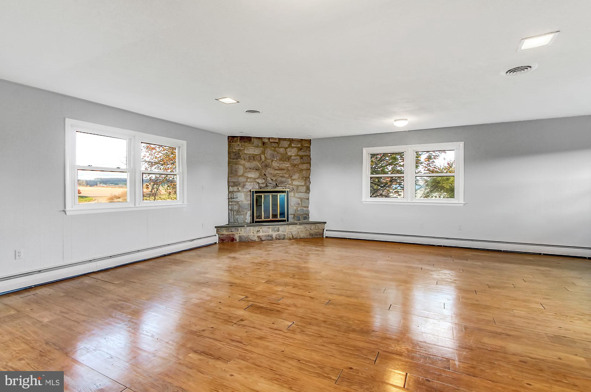 MYERSTOWN AREA - Residential