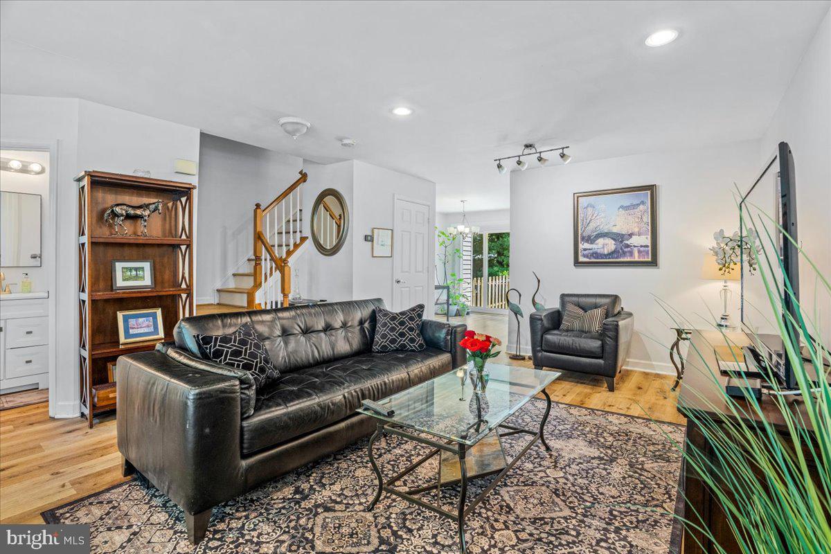 SPRING RIDGE - Residential