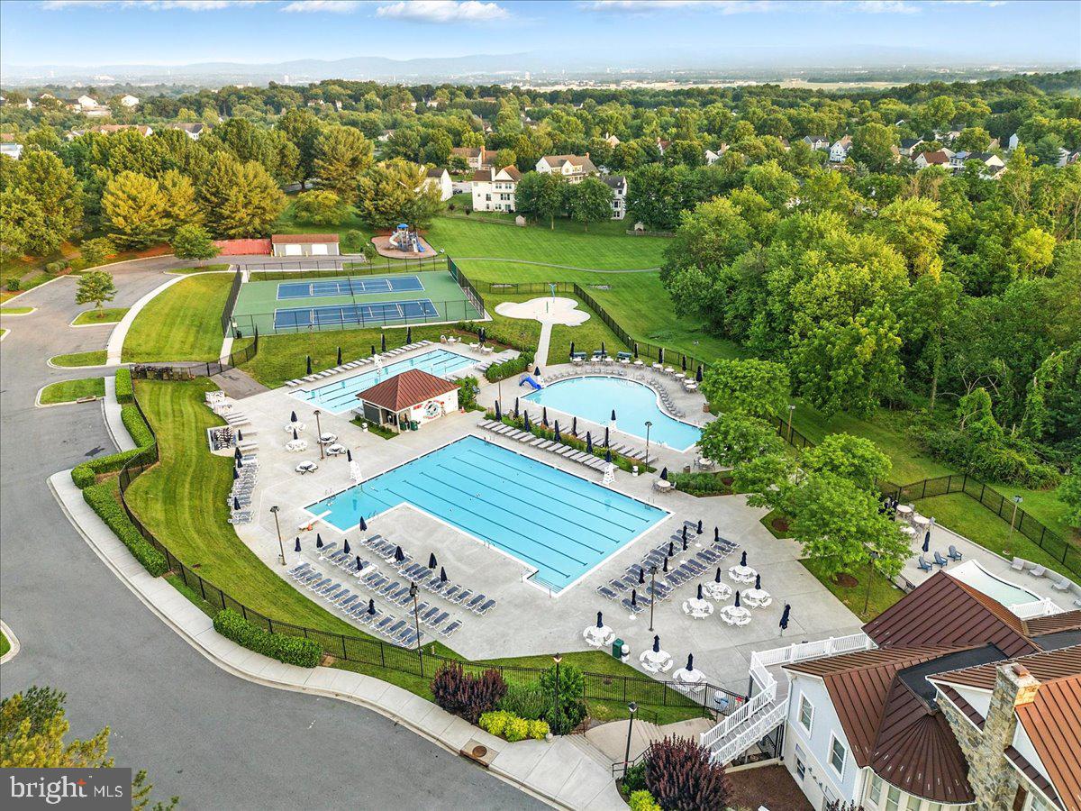 SPRING RIDGE - Residential