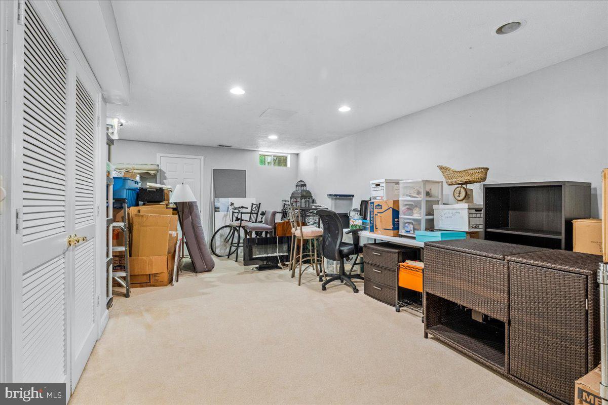 SPRING RIDGE - Residential