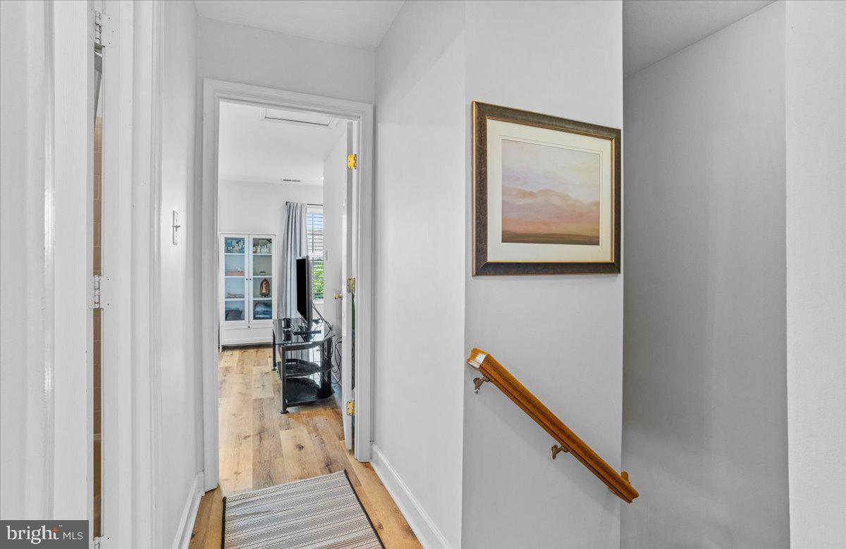 SPRING RIDGE - Residential