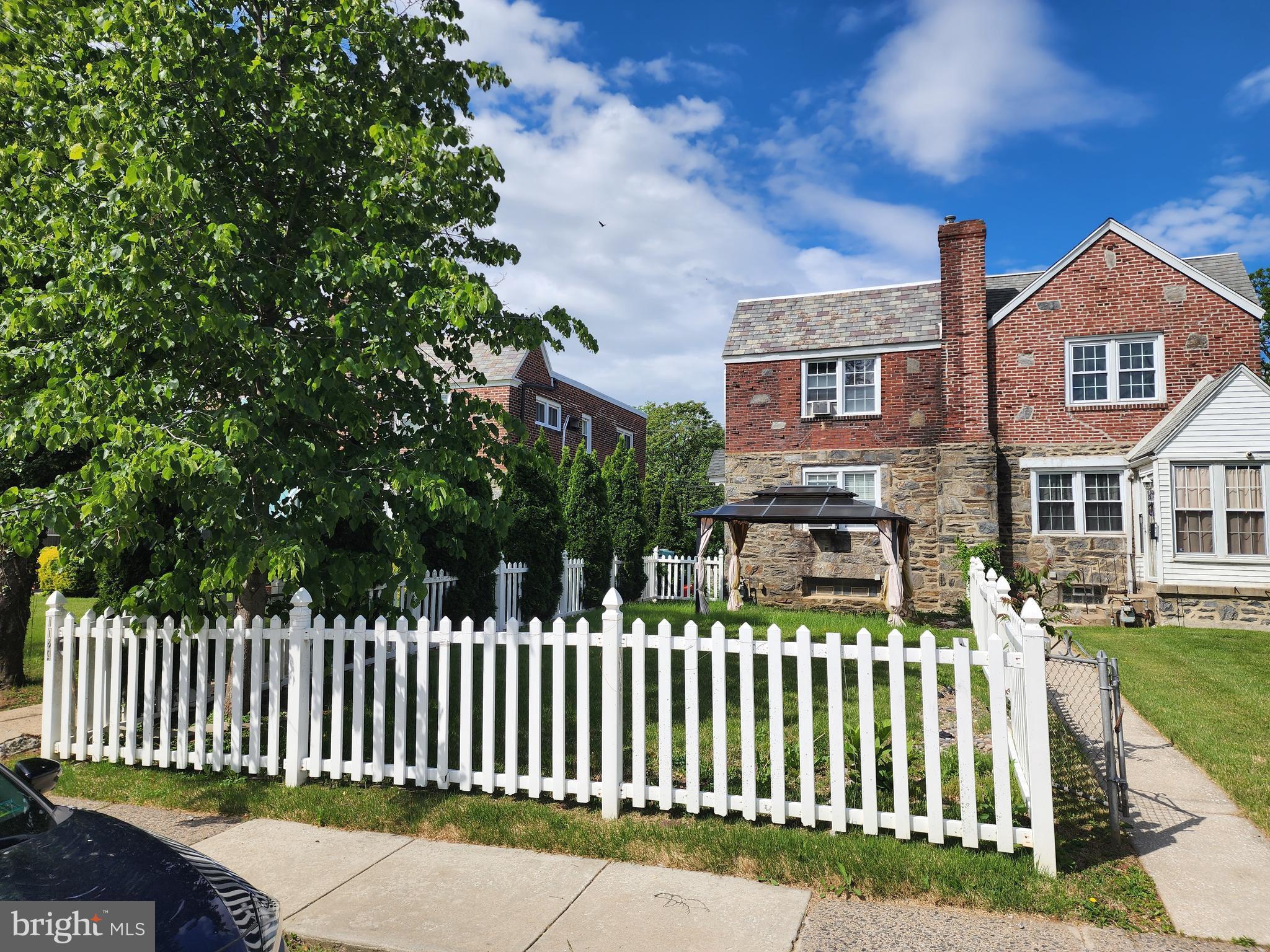 YEADON - Residential