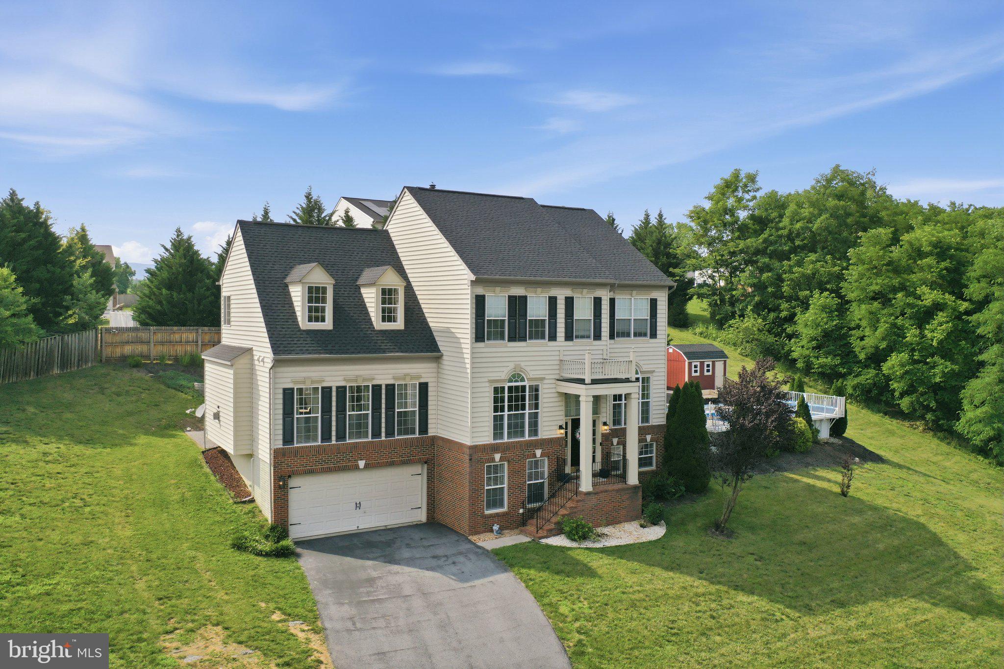 STONEWALL WOODSTOCK - Residential