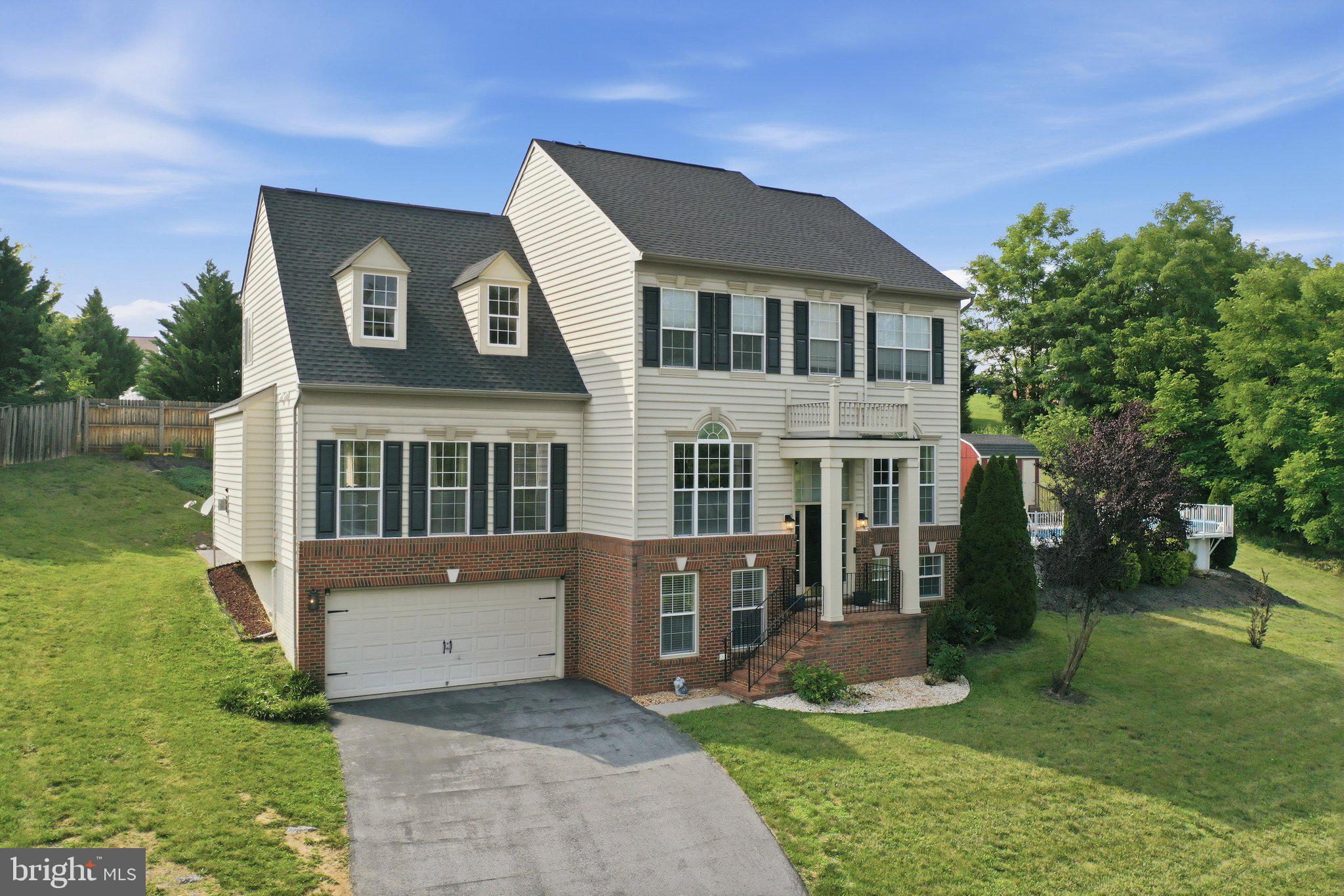 STONEWALL WOODSTOCK - Residential