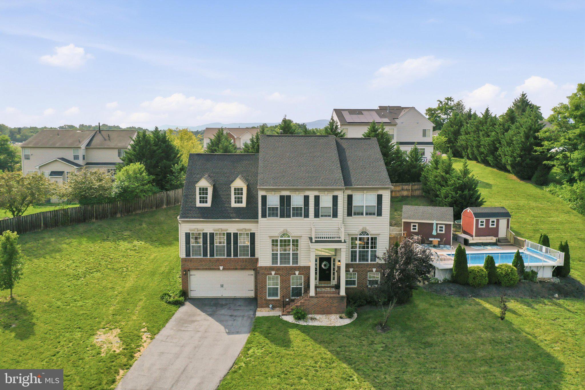 STONEWALL WOODSTOCK - Residential