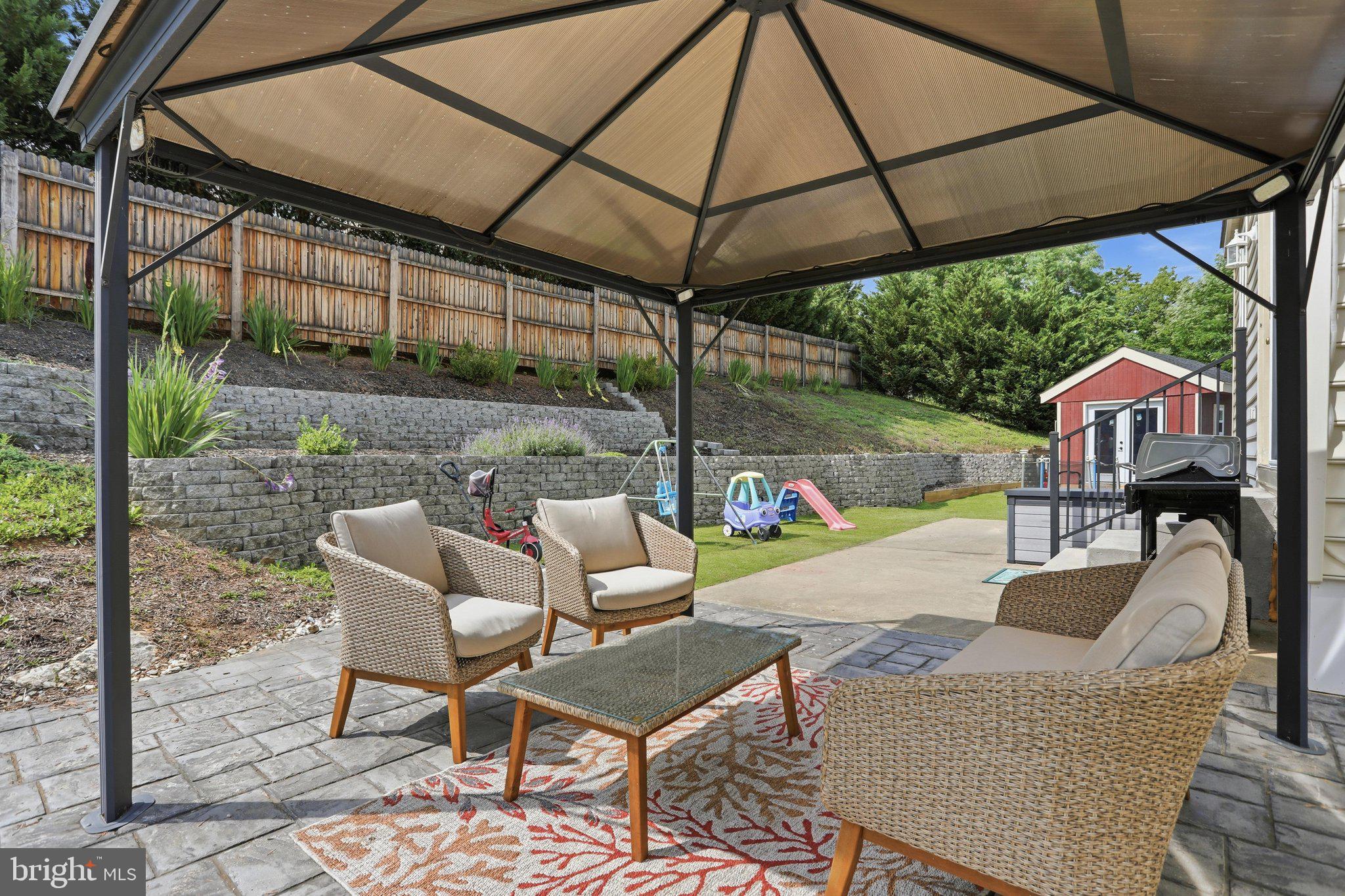 STONEWALL WOODSTOCK - Residential