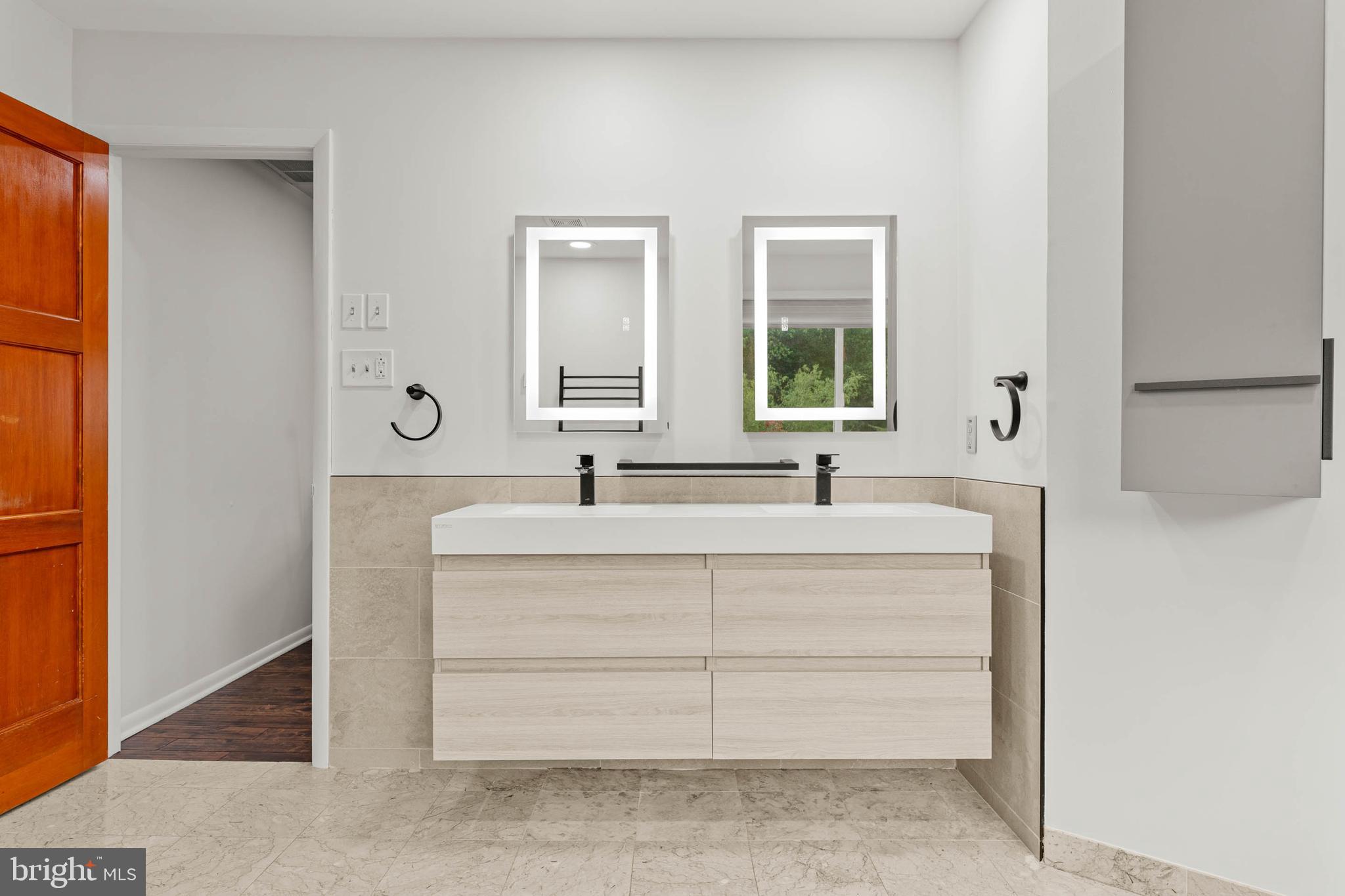 ALDERBROOK - Residential