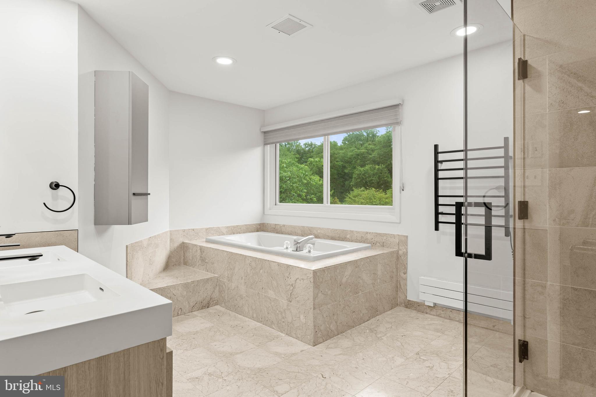 ALDERBROOK - Residential