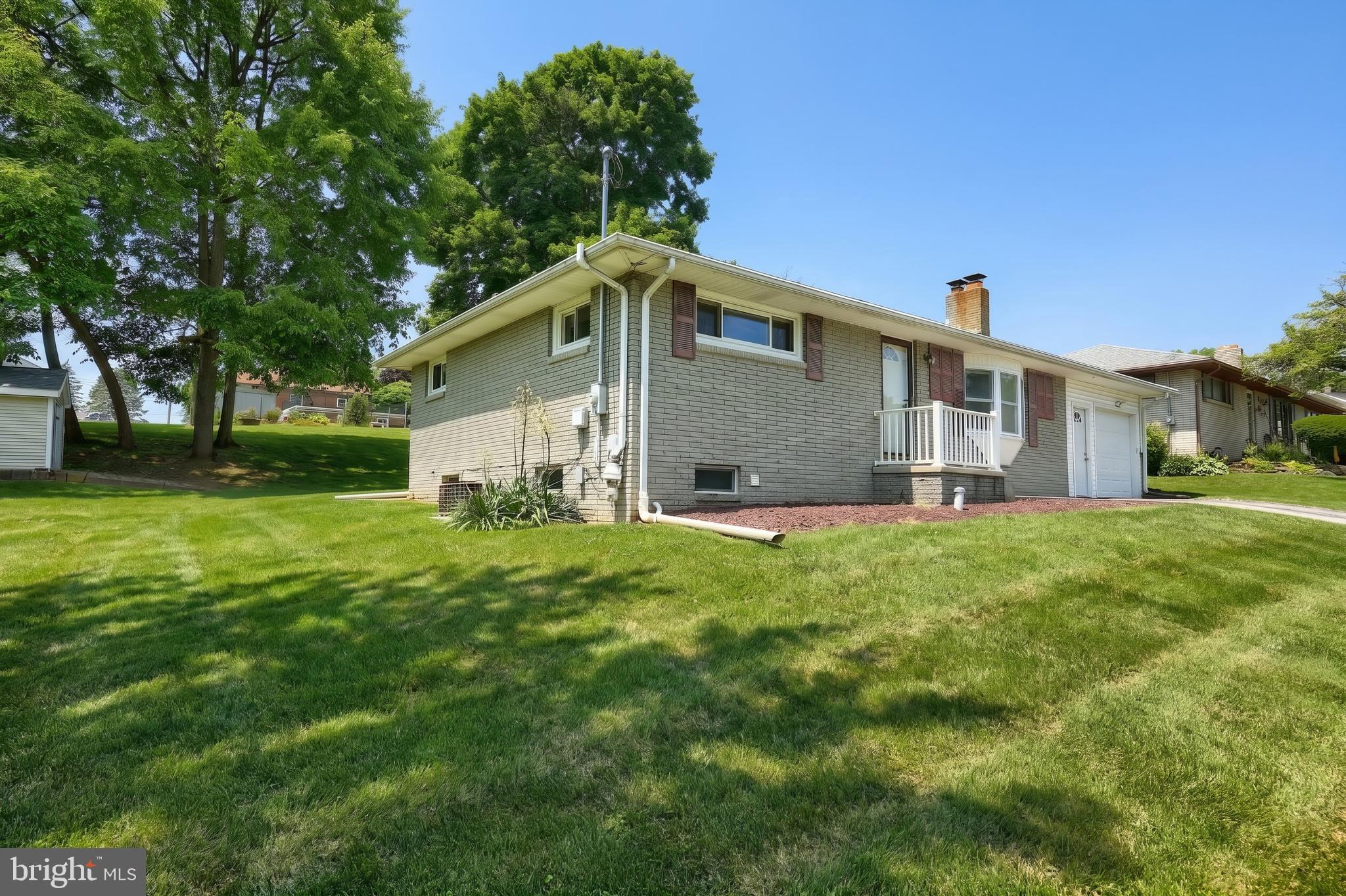 WINDSOR - Residential