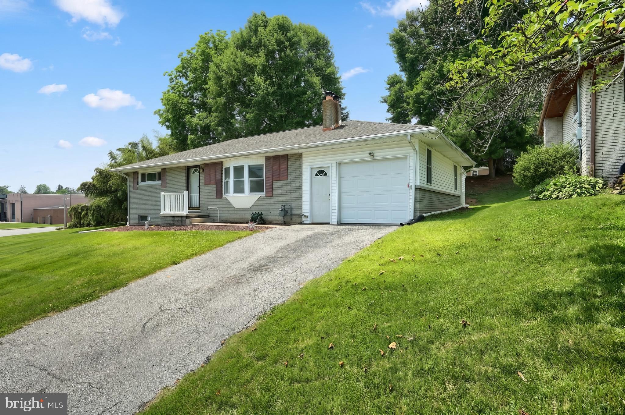 WINDSOR - Residential