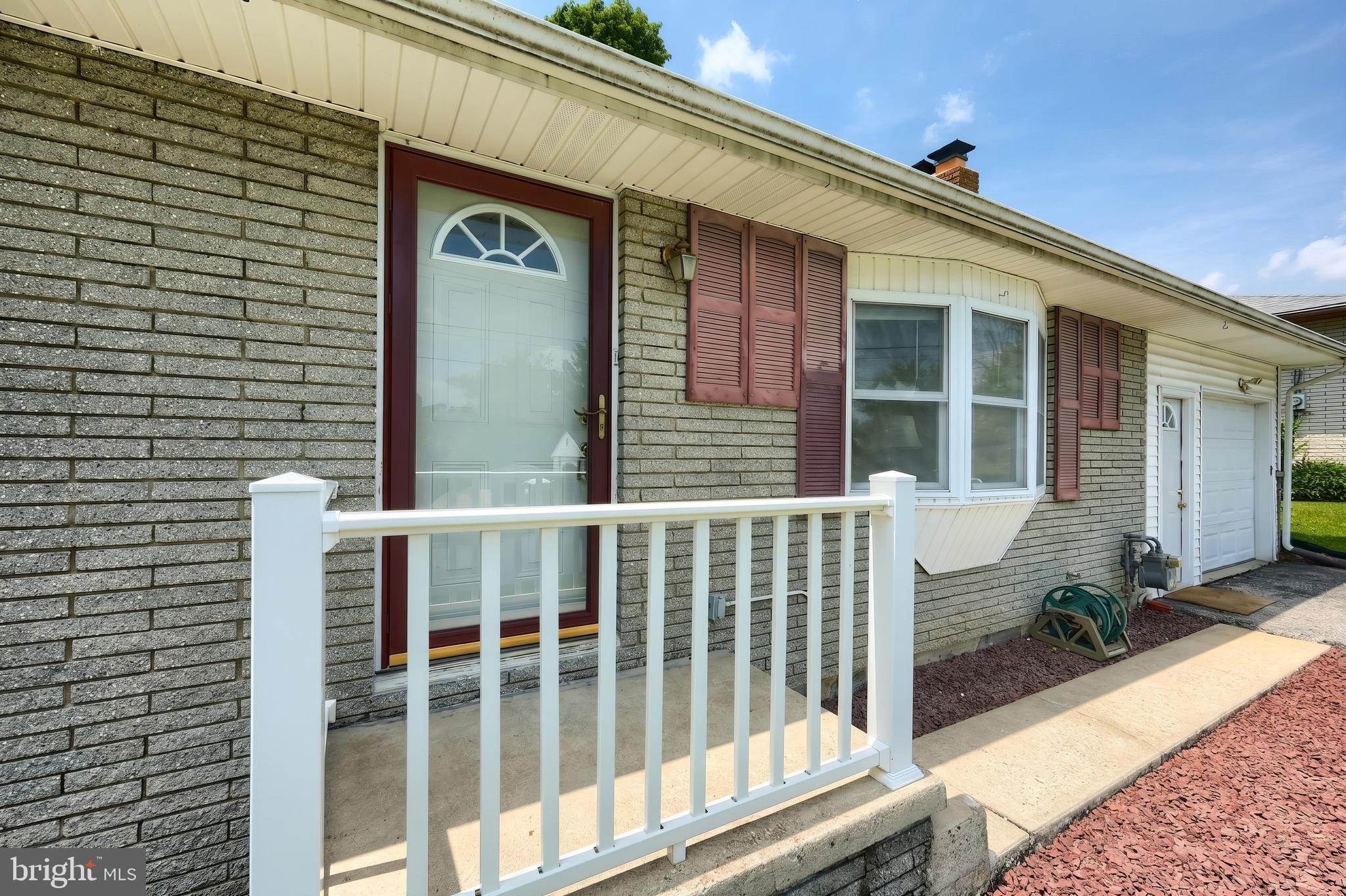 WINDSOR - Residential