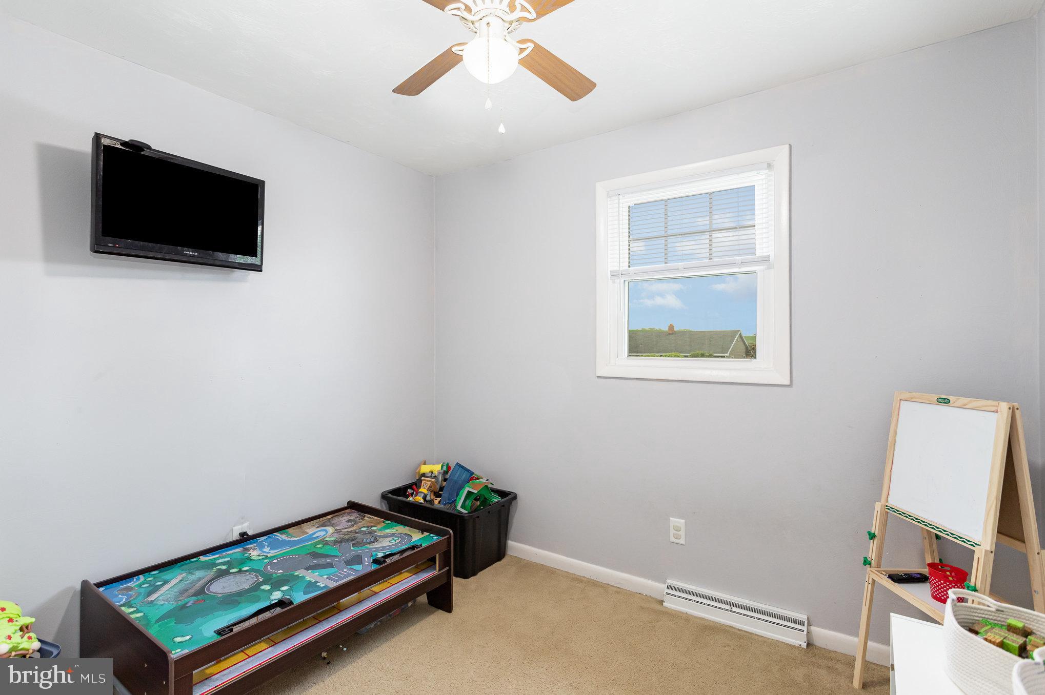 TWIN PINES - Residential