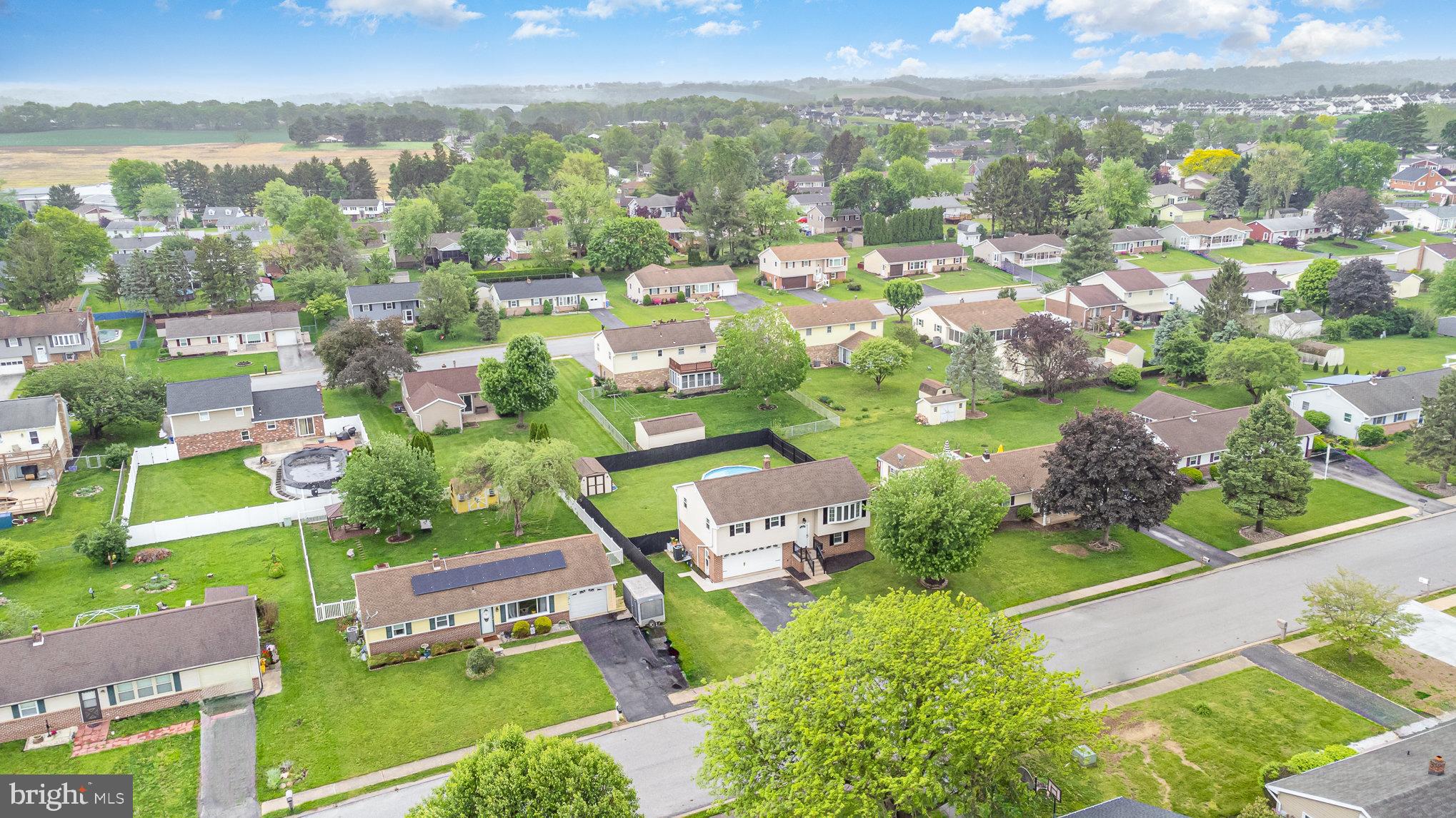 TWIN PINES - Residential