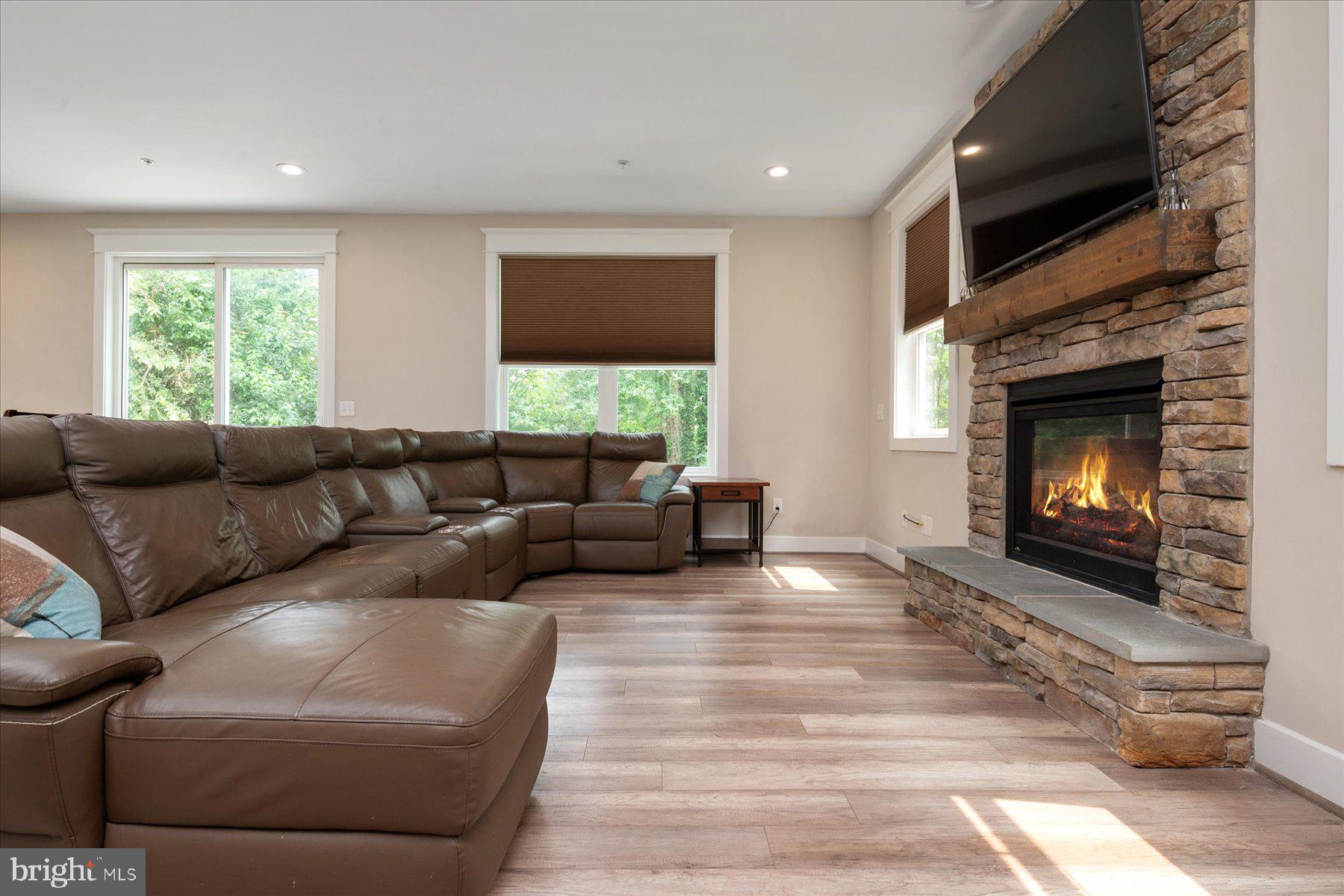SEVERN ACRES - Residential