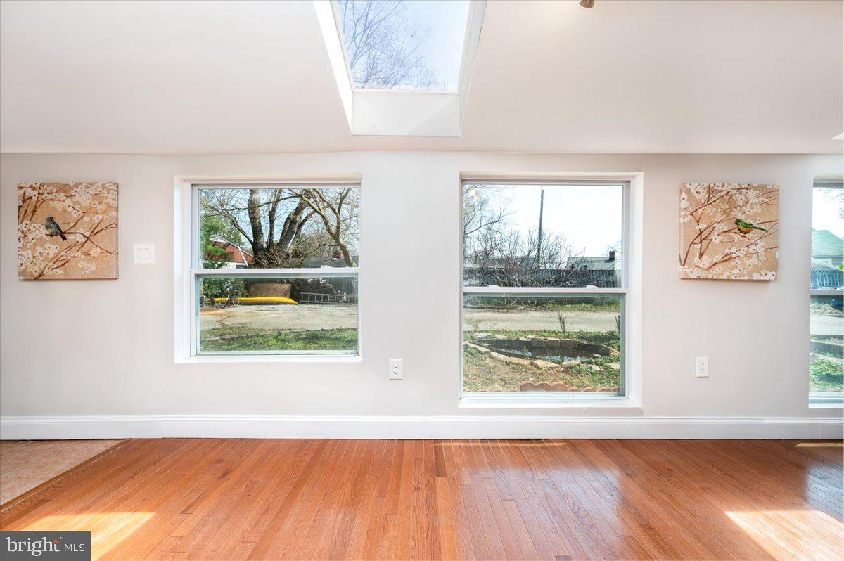 OWINGS BEACH - Residential