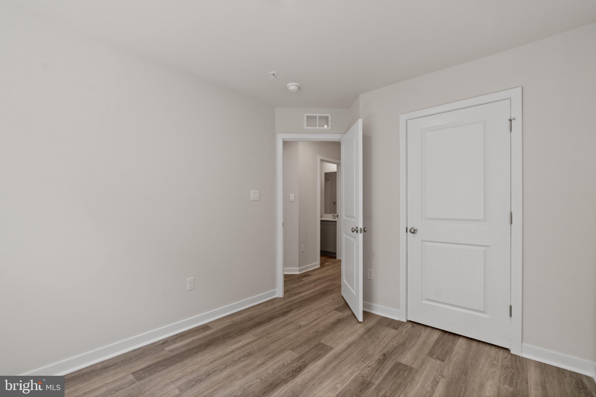 SPRING HILLS - Residential